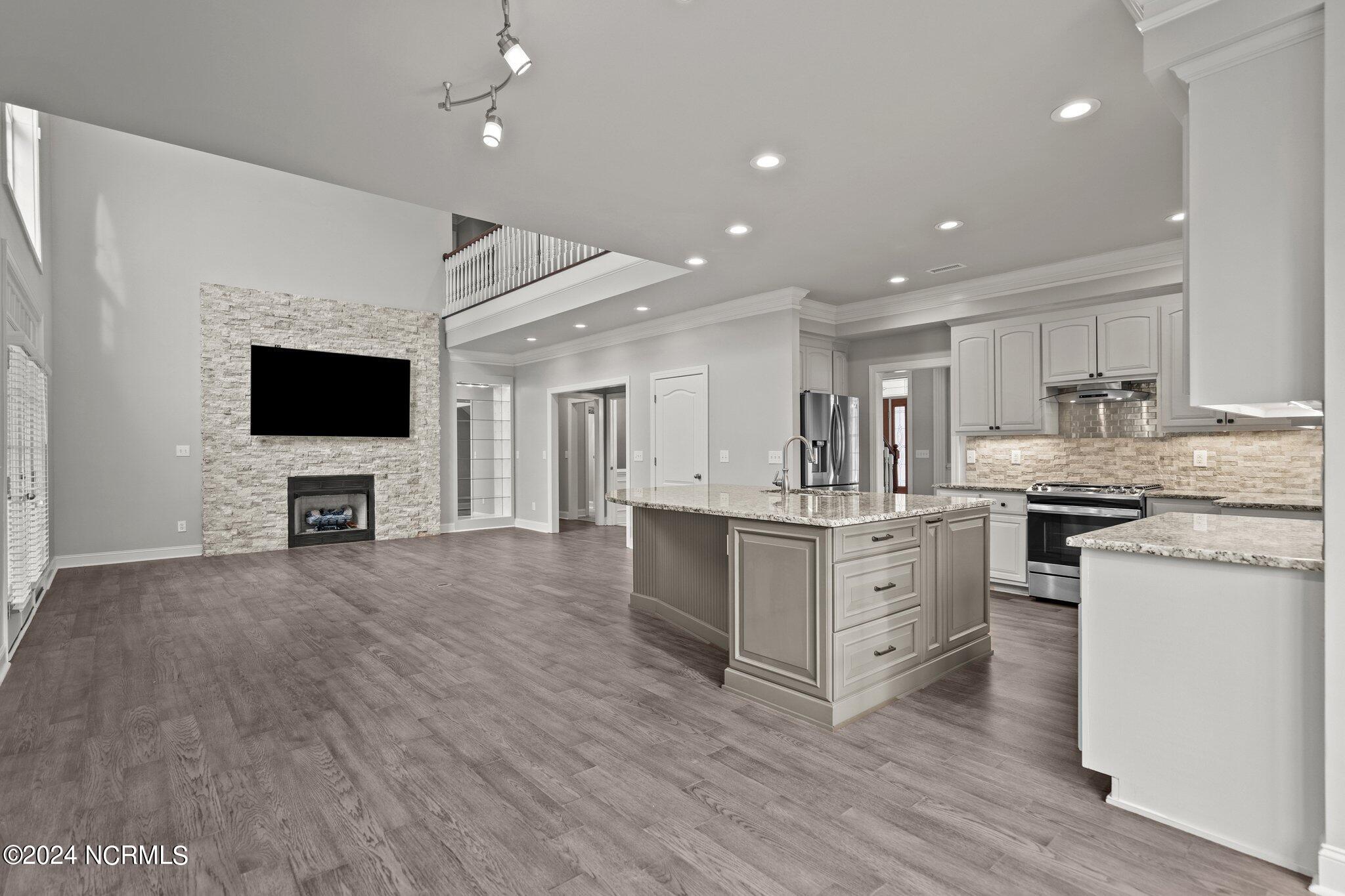 1106 Hampton Pines Court