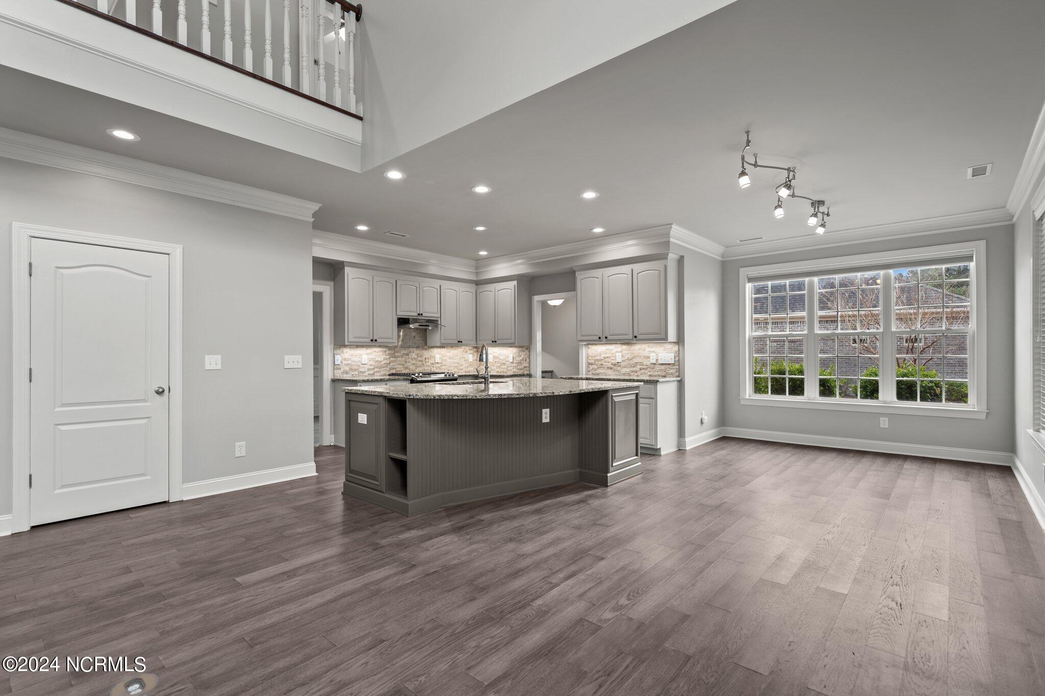 1106 Hampton Pines Court