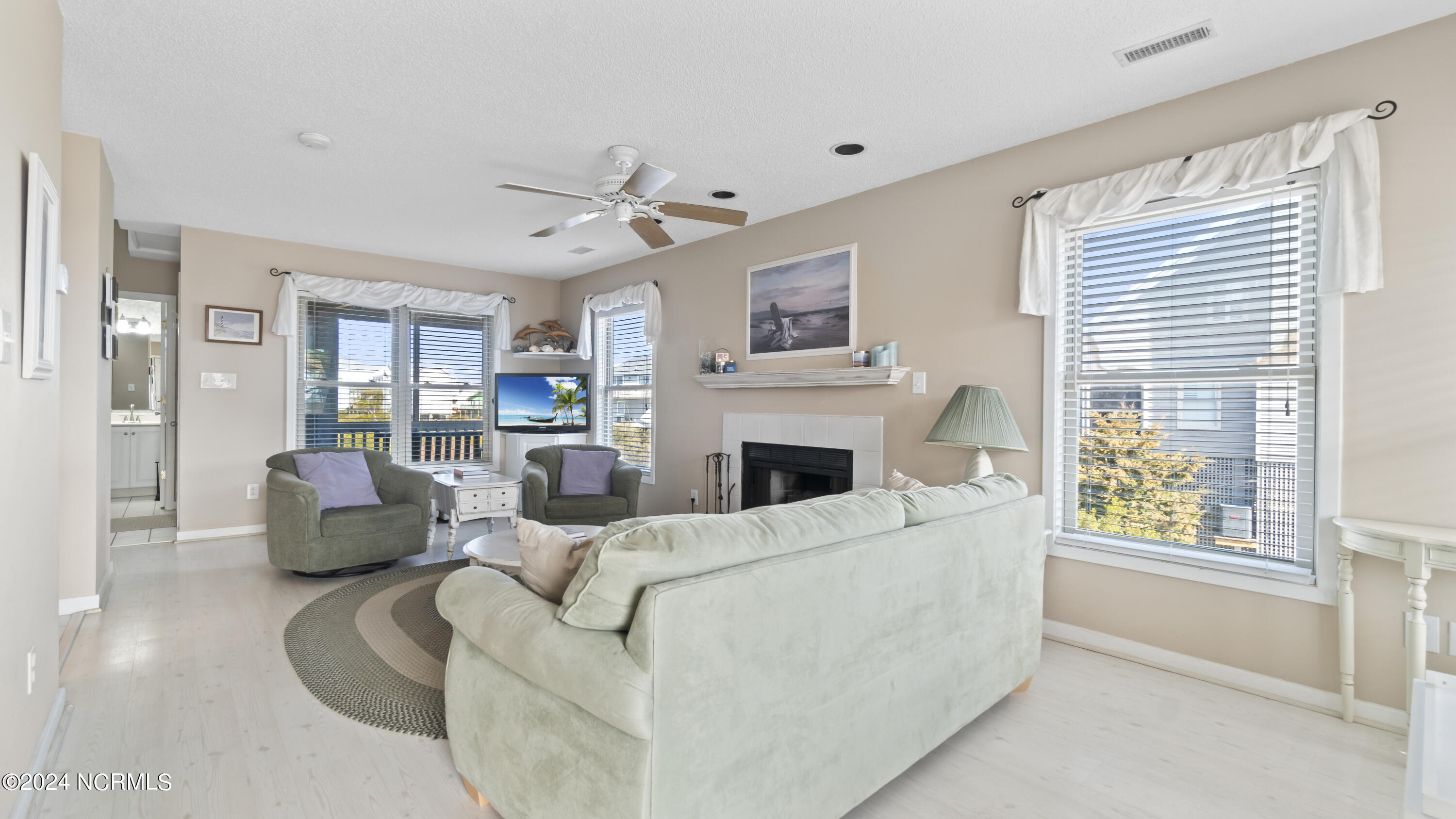 2106 Ocean Boulevard, A