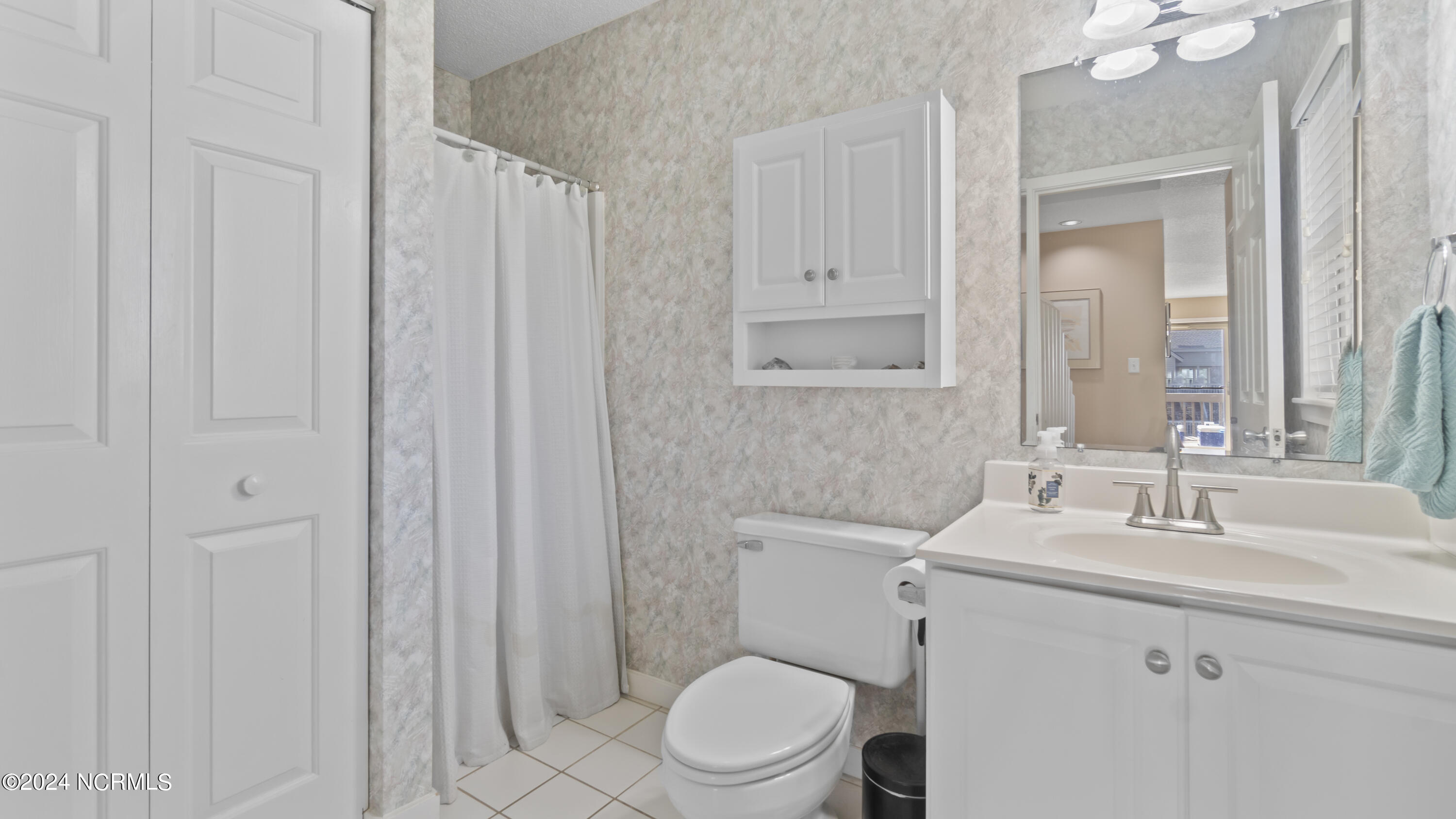 2106 Ocean Boulevard, A