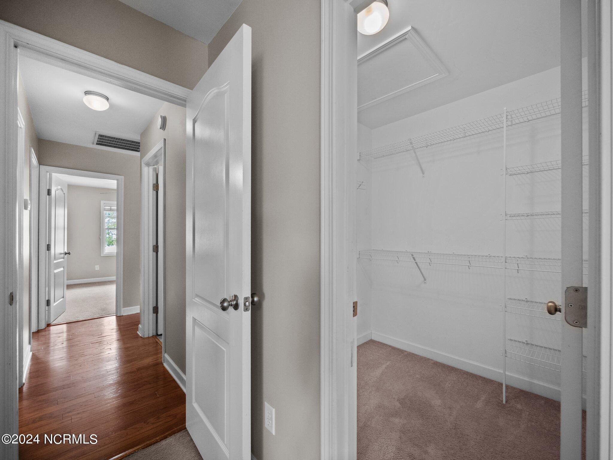 418 Blue Pennant Court