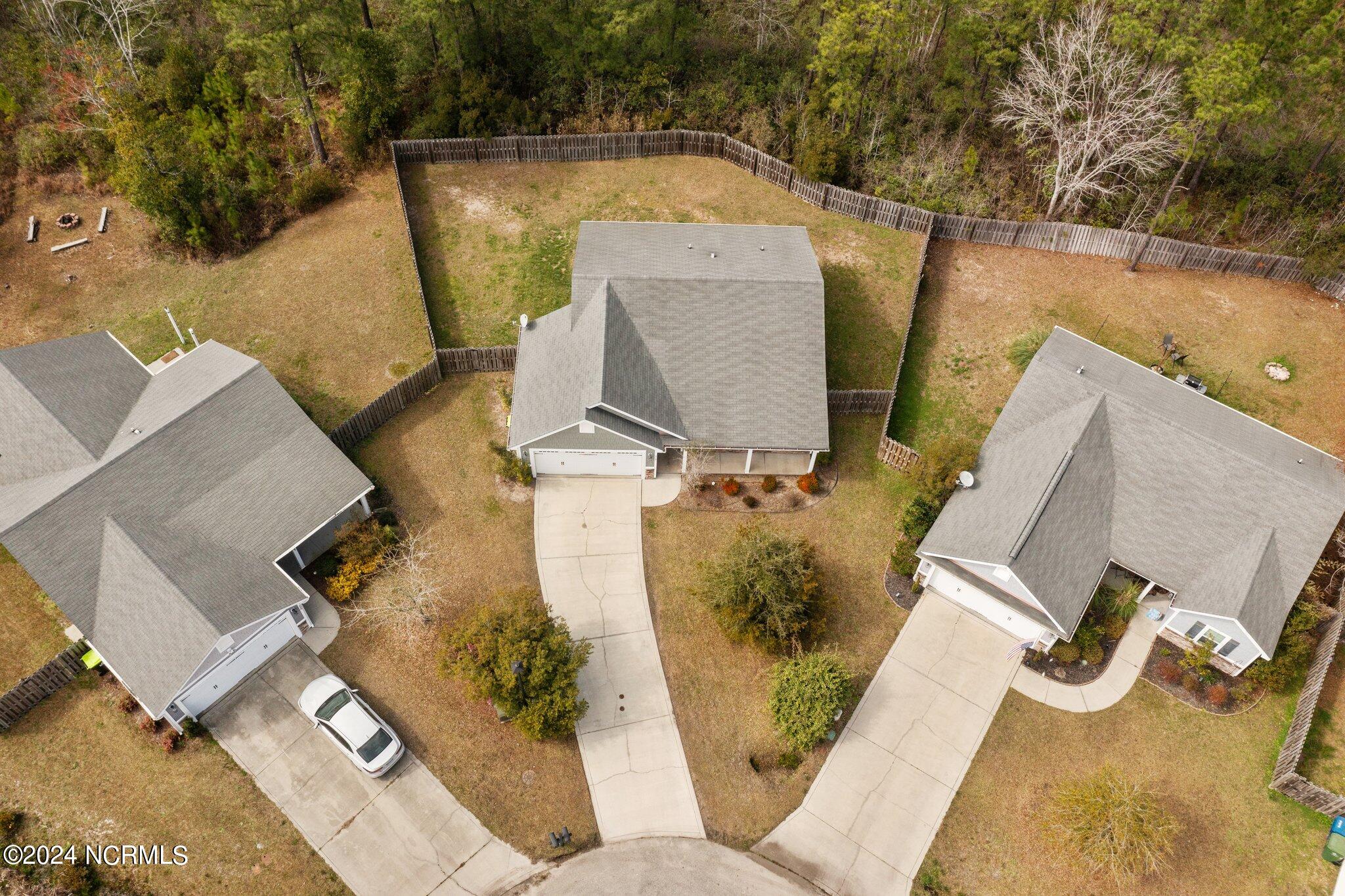 418 Blue Pennant Court