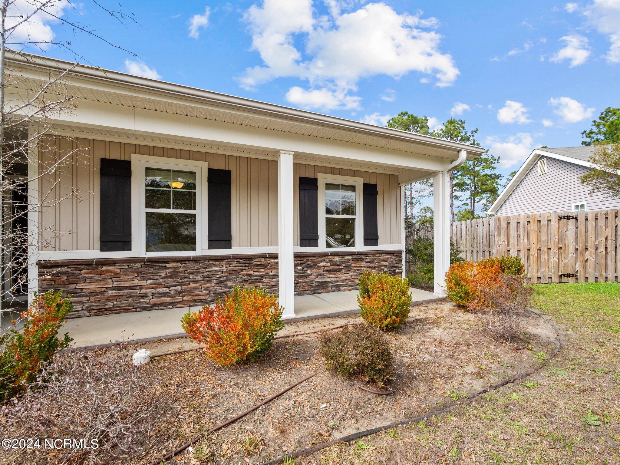418 Blue Pennant Court