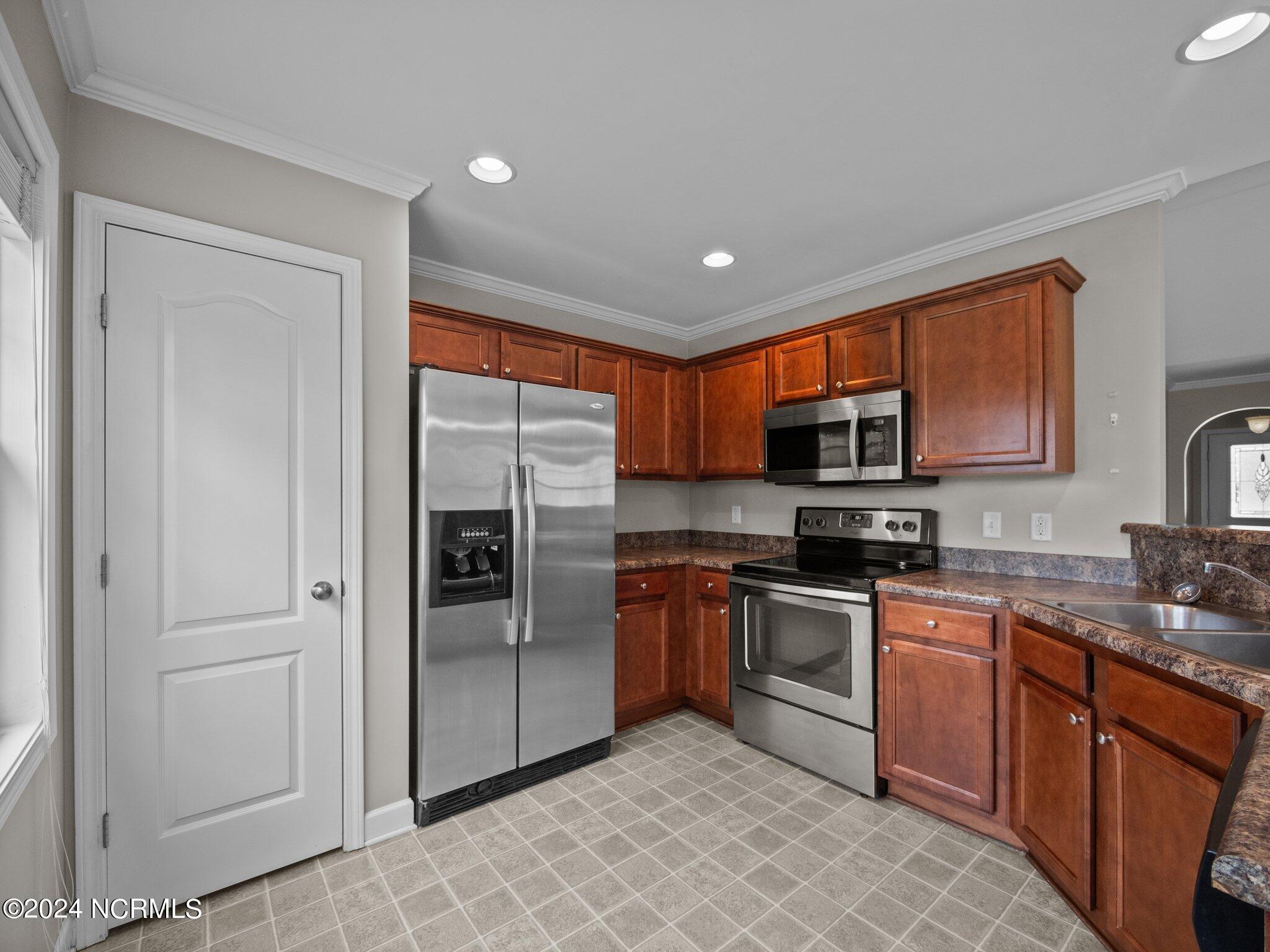 418 Blue Pennant Court