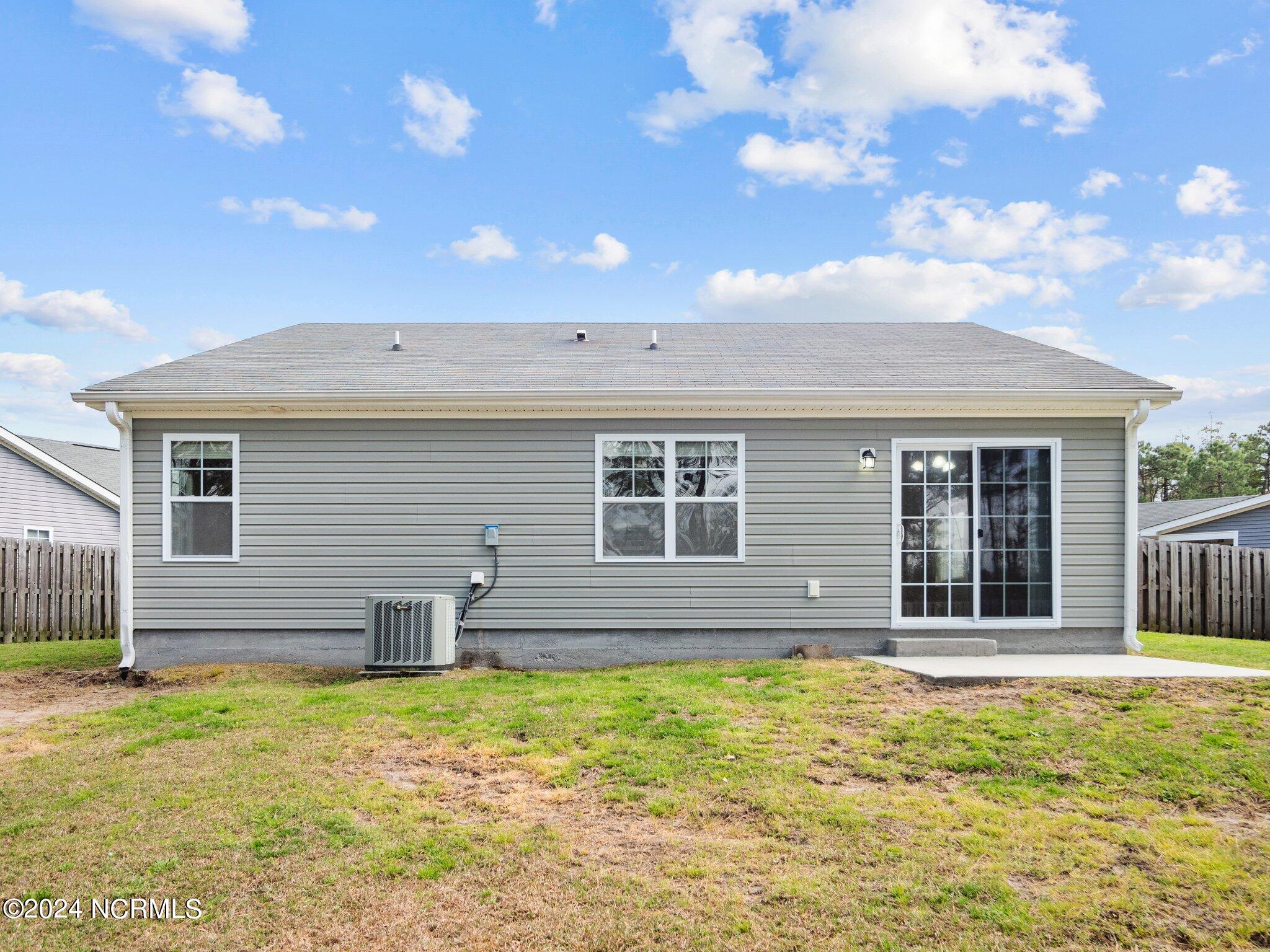 418 Blue Pennant Court