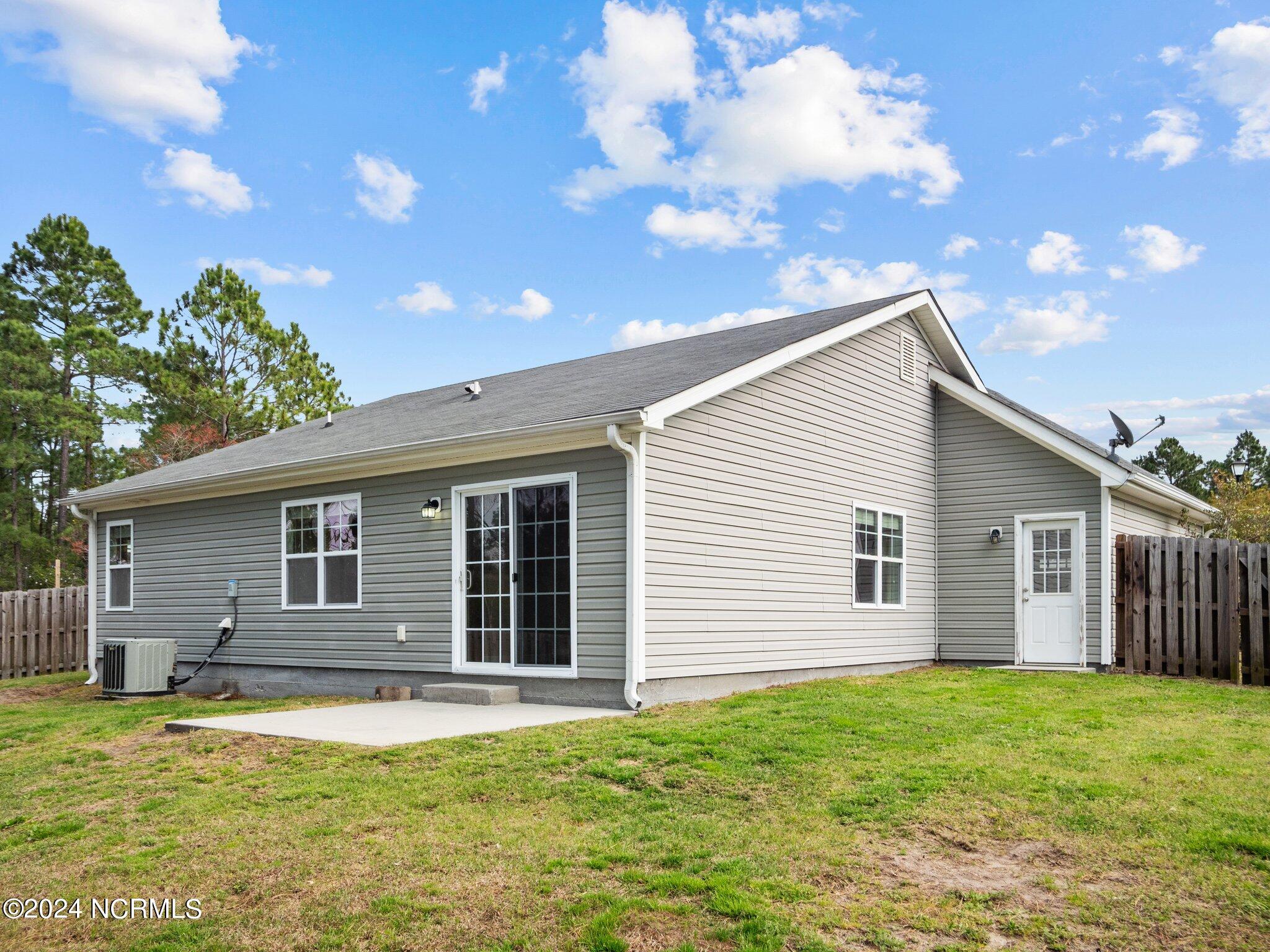 418 Blue Pennant Court