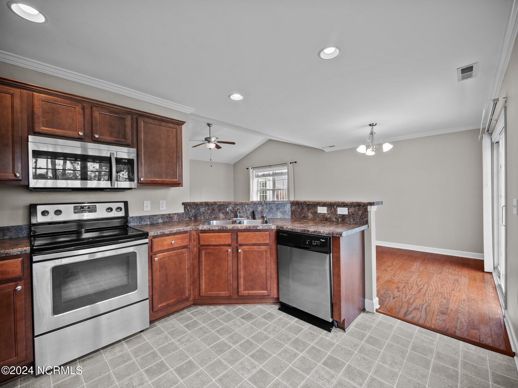 418 Blue Pennant Court
