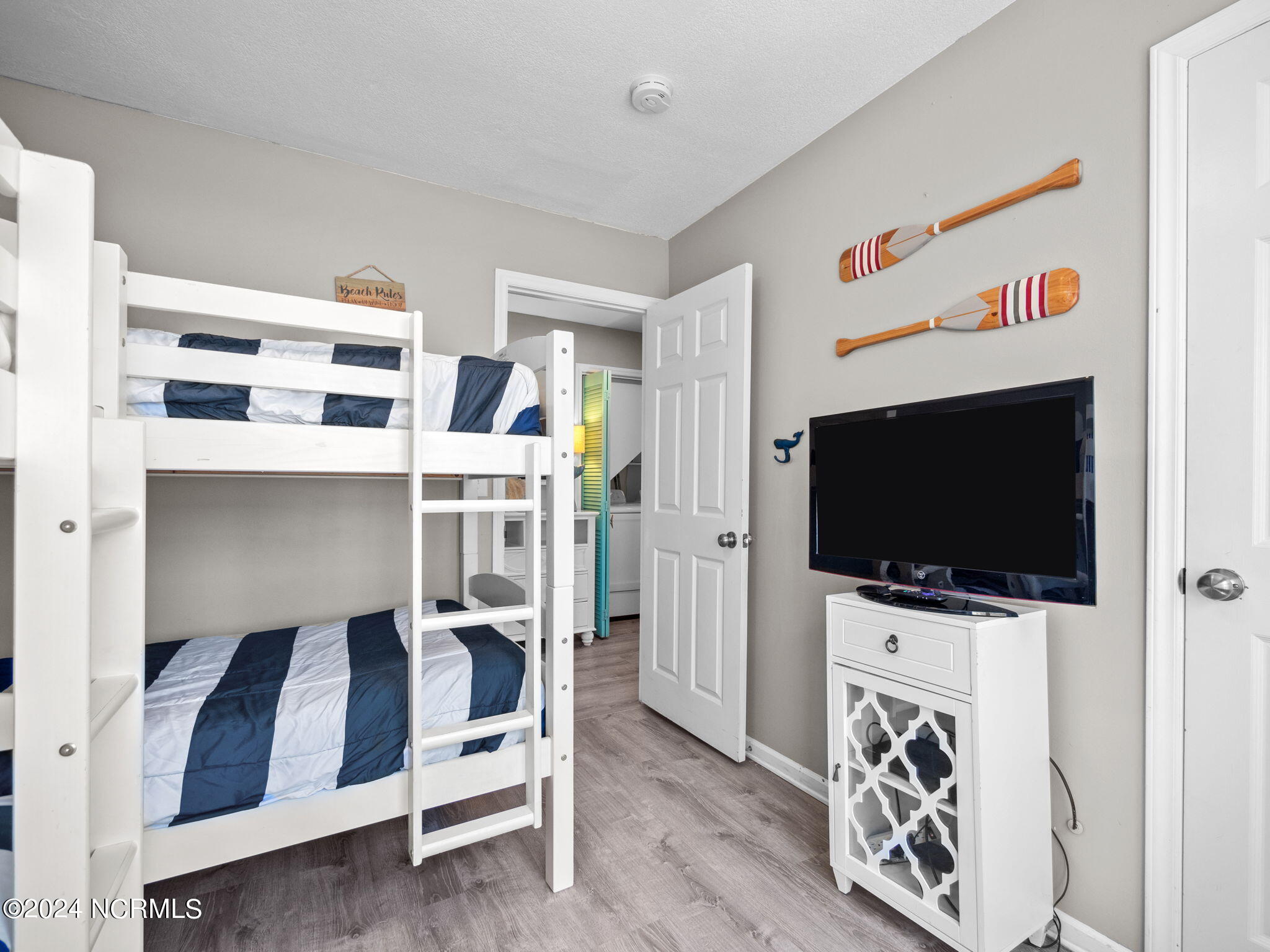 2290 New River Inlet Road, 1