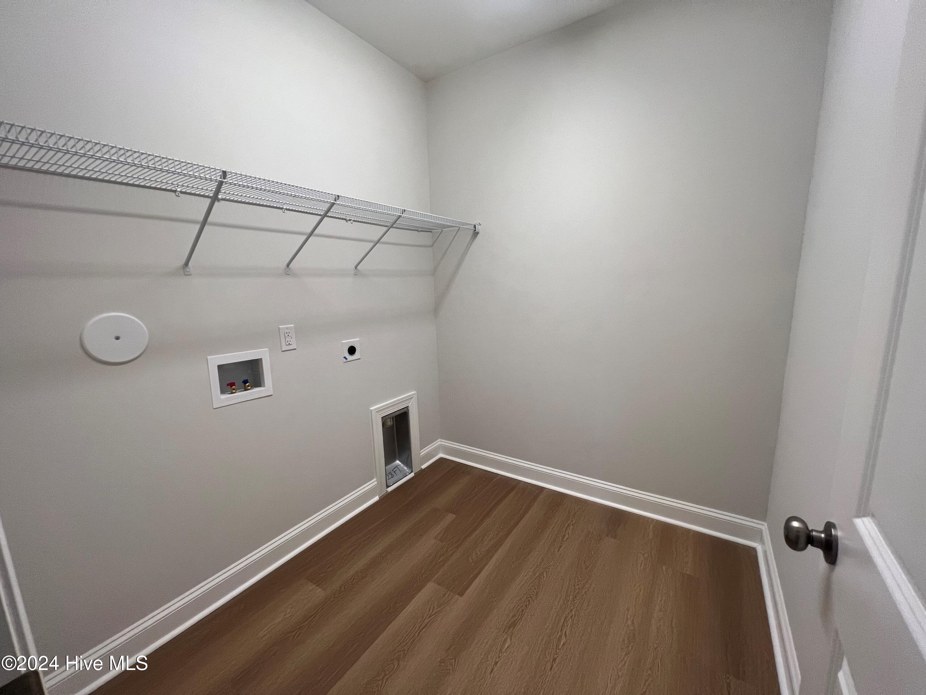 11 W Maritt Street