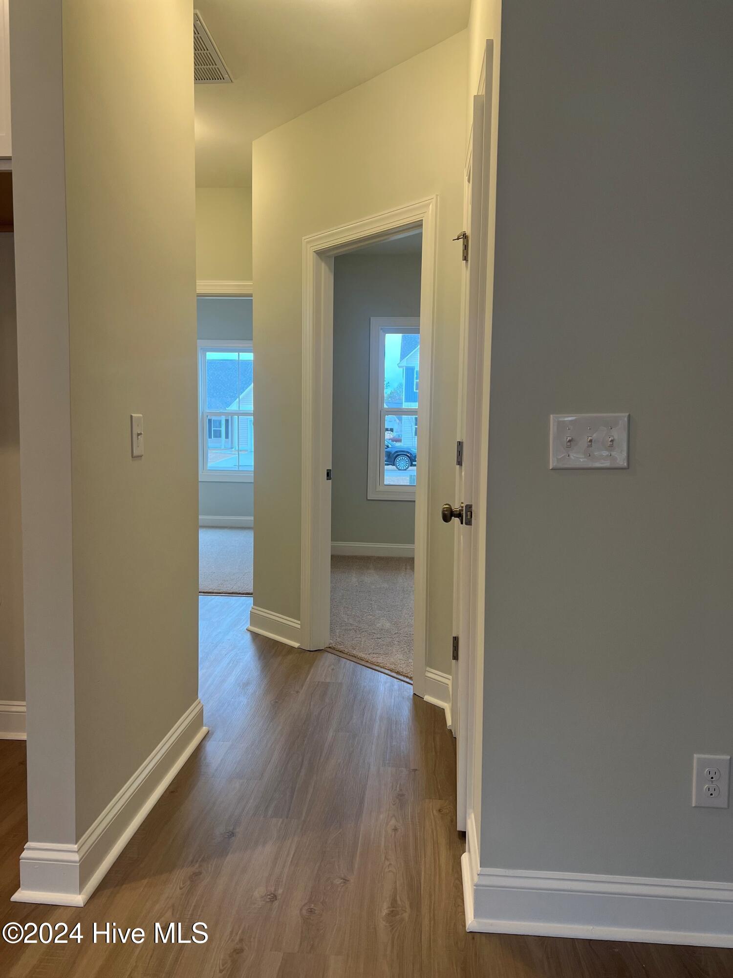 11 W Maritt Street