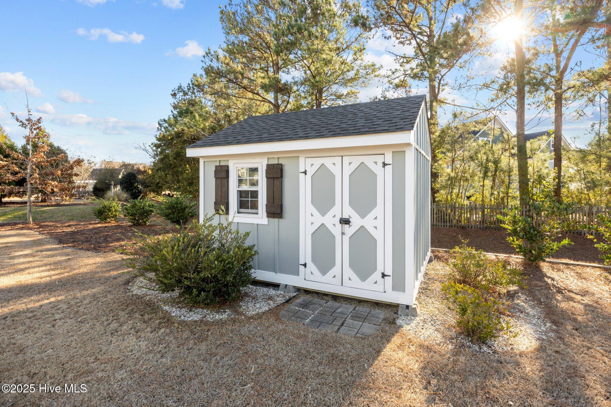 403 W Island View Drive