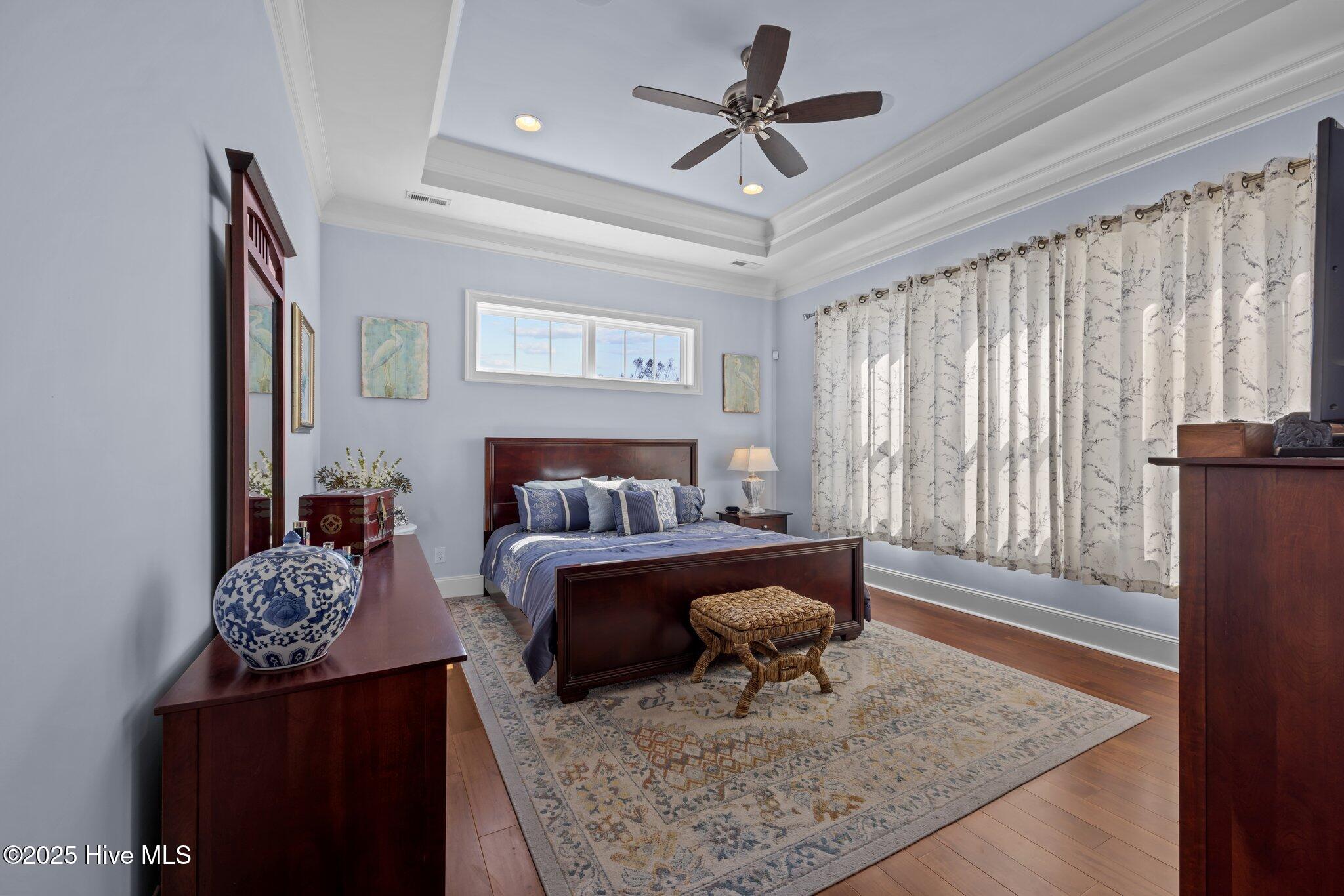 403 W Island View Drive