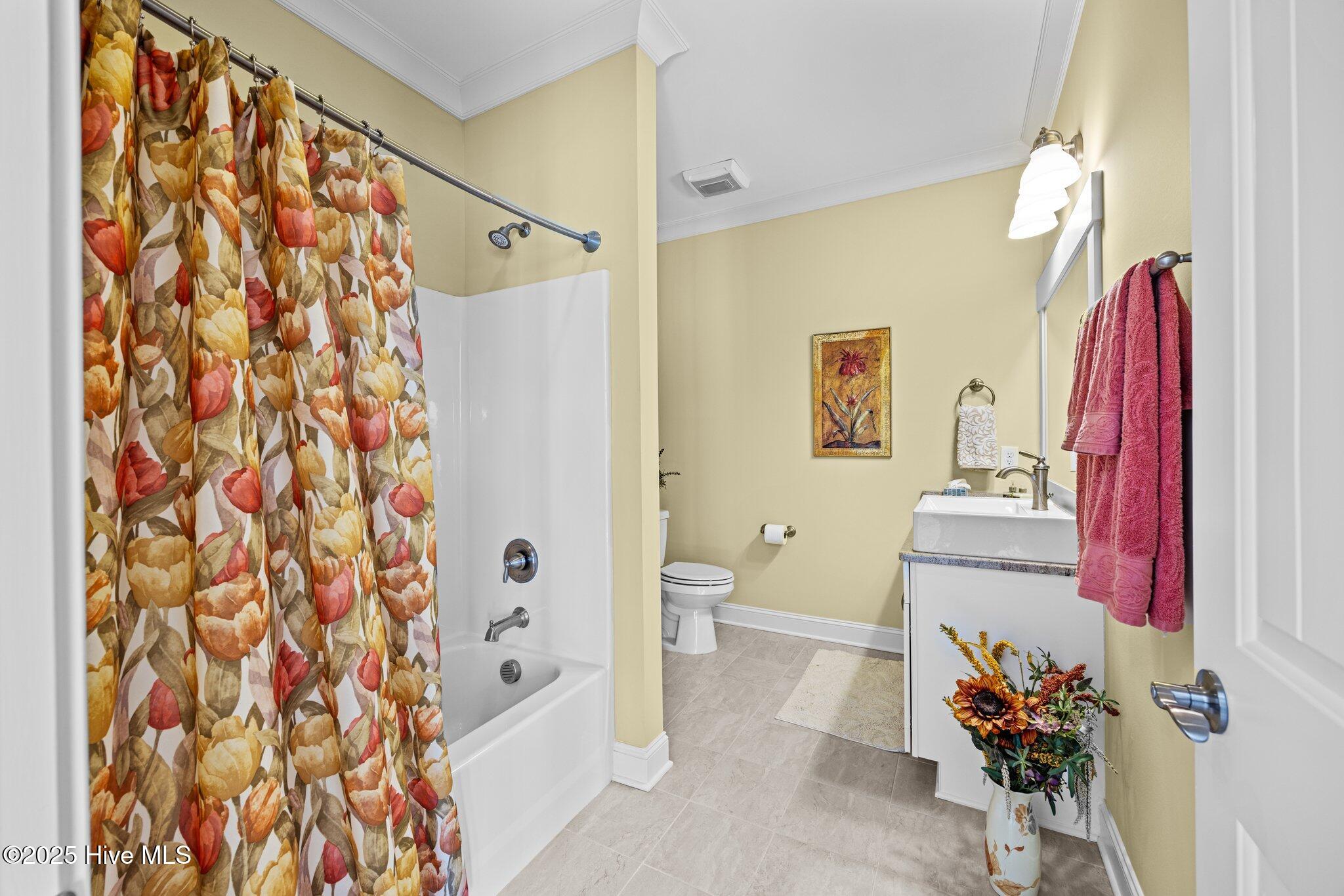 403 W Island View Drive