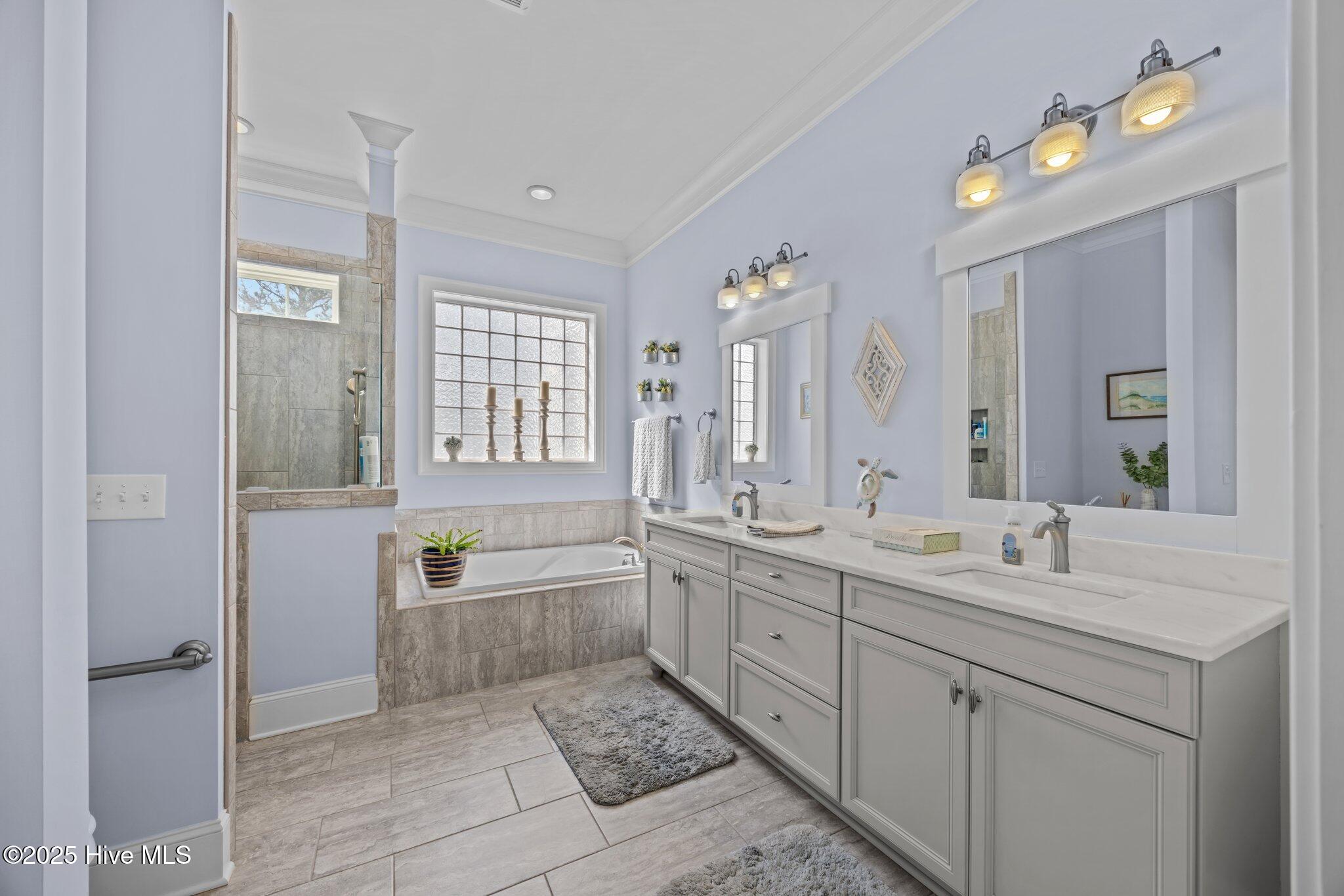 403 W Island View Drive