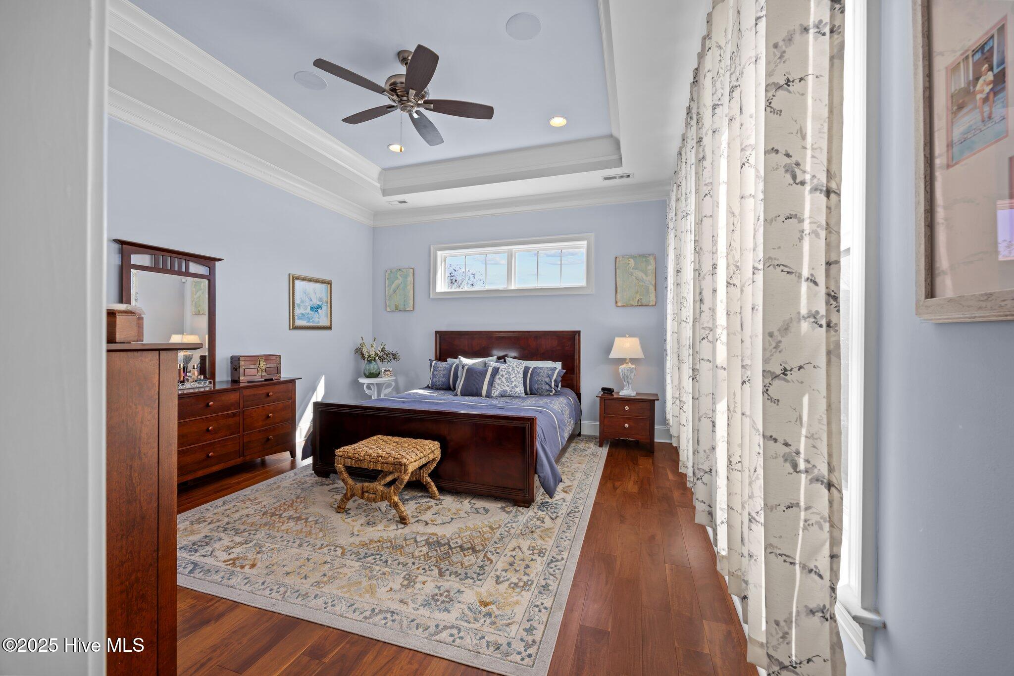 403 W Island View Drive