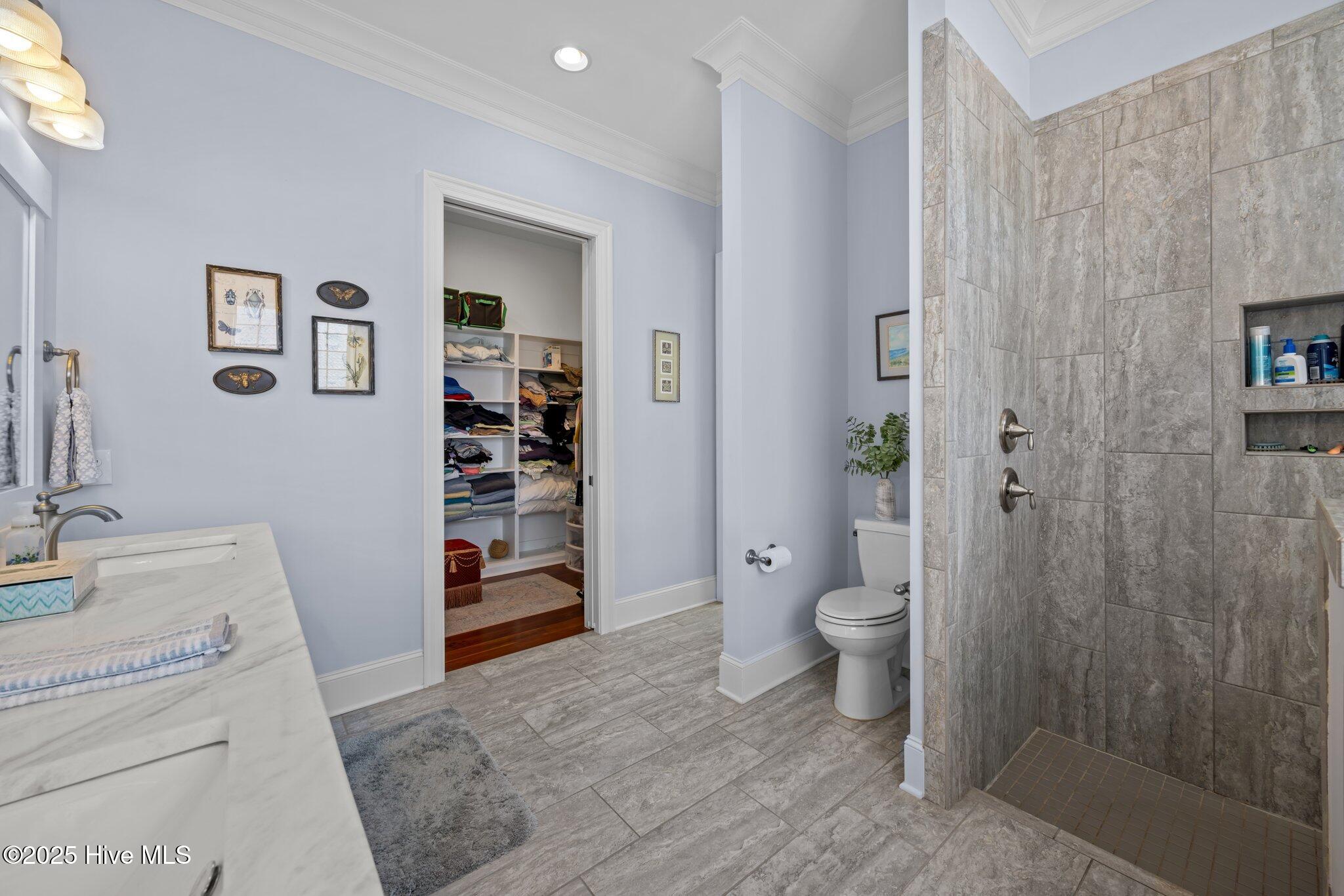 403 W Island View Drive