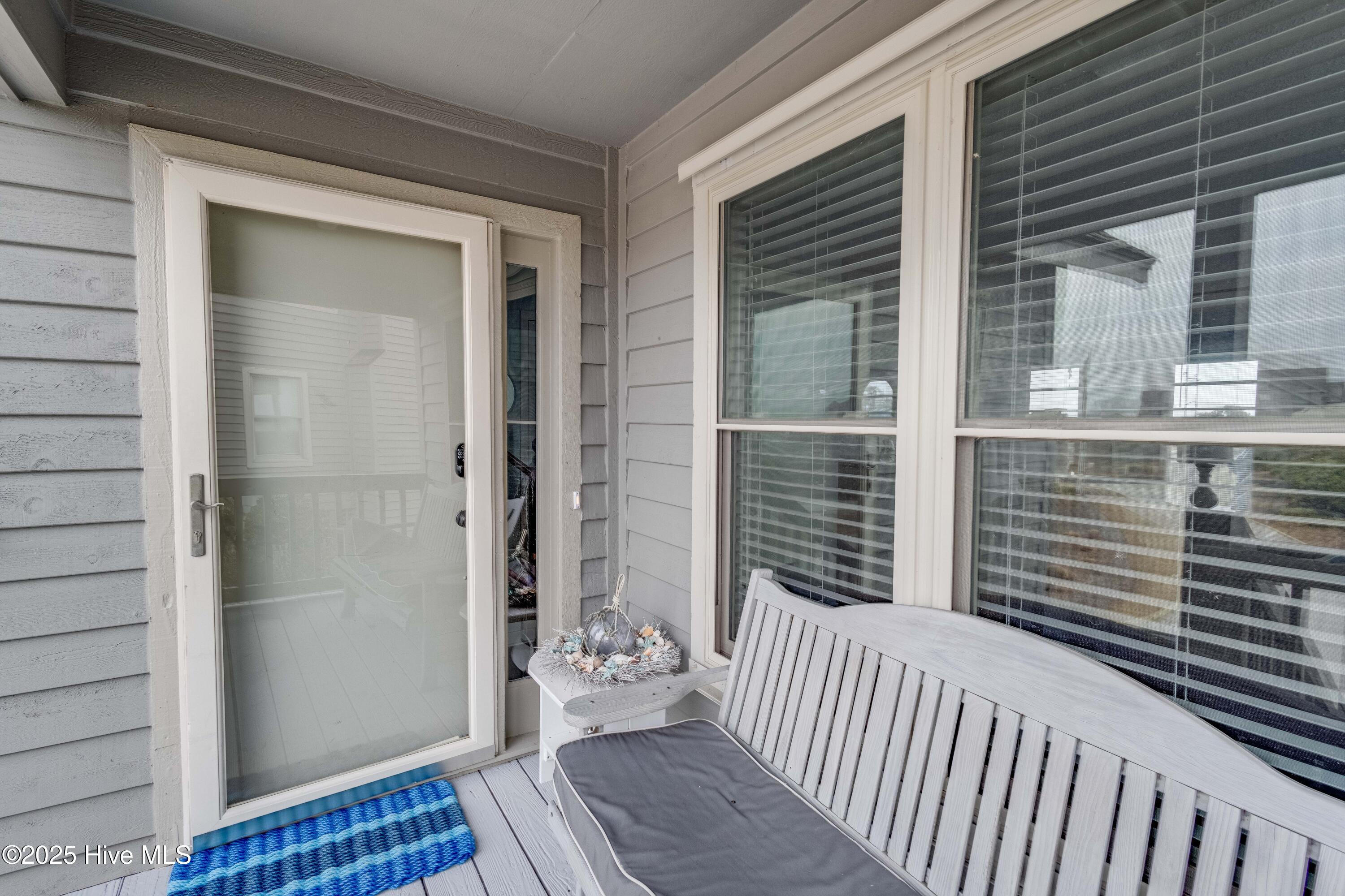 2135 Ocean Boulevard, B