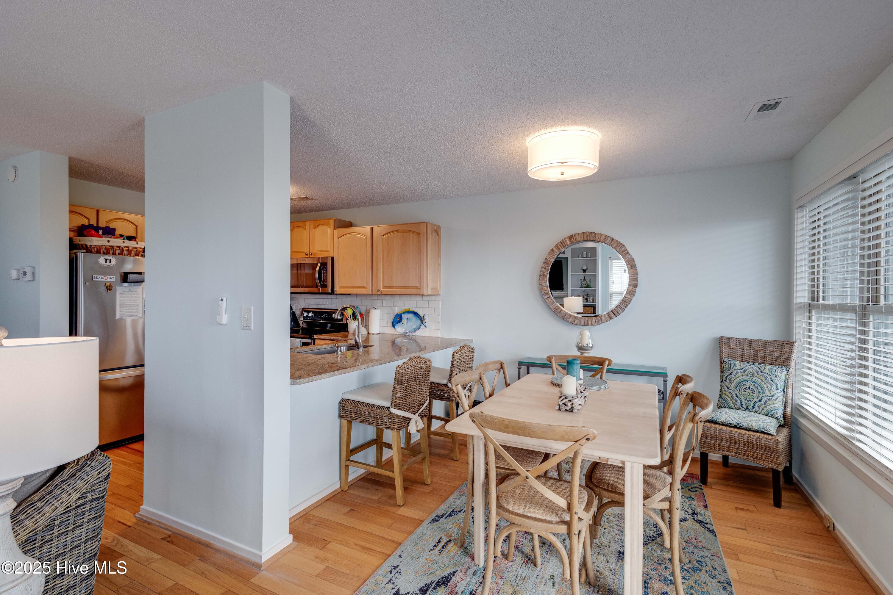 2135 Ocean Boulevard, B