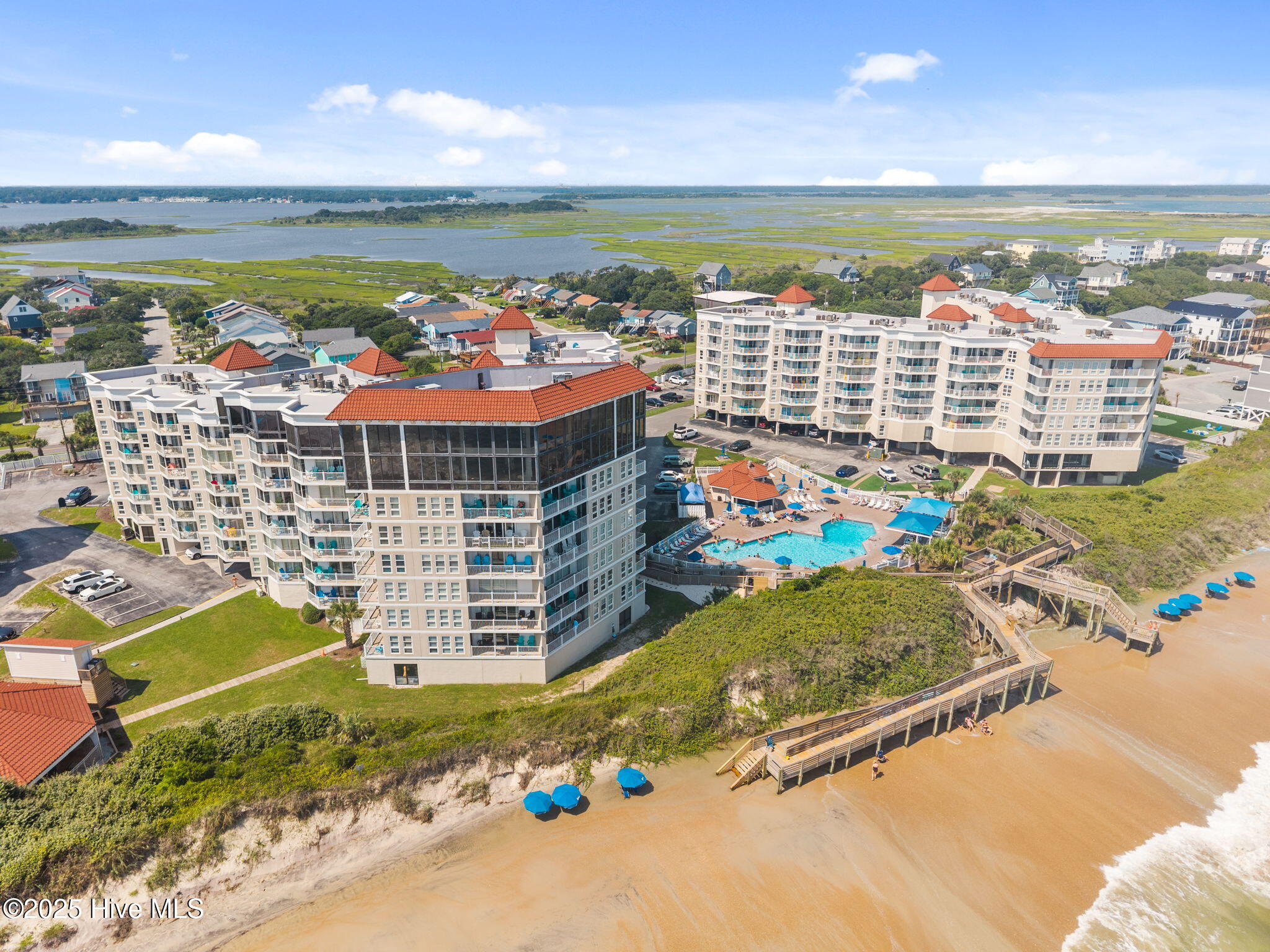 2000 New River Inlet Road, 2206