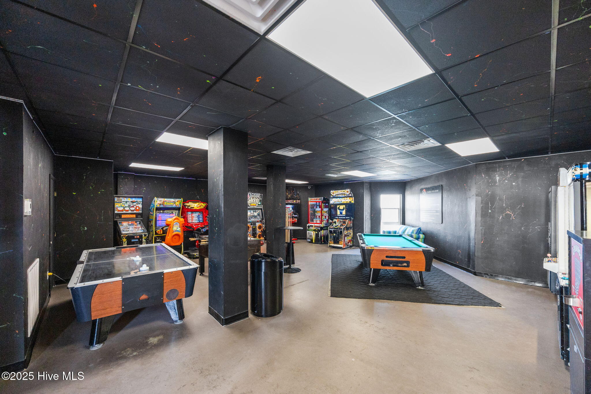 2000 New River Inlet Road, 2206