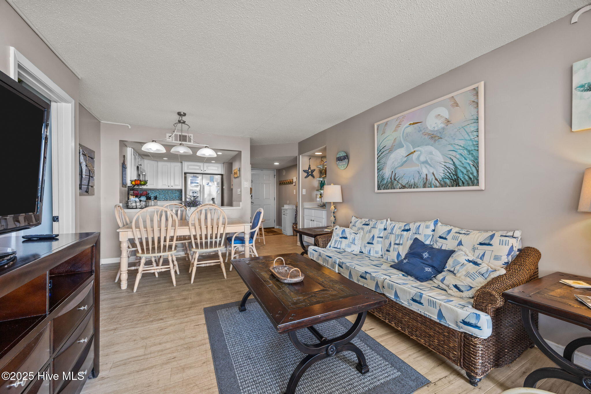 2000 New River Inlet Road, 2206