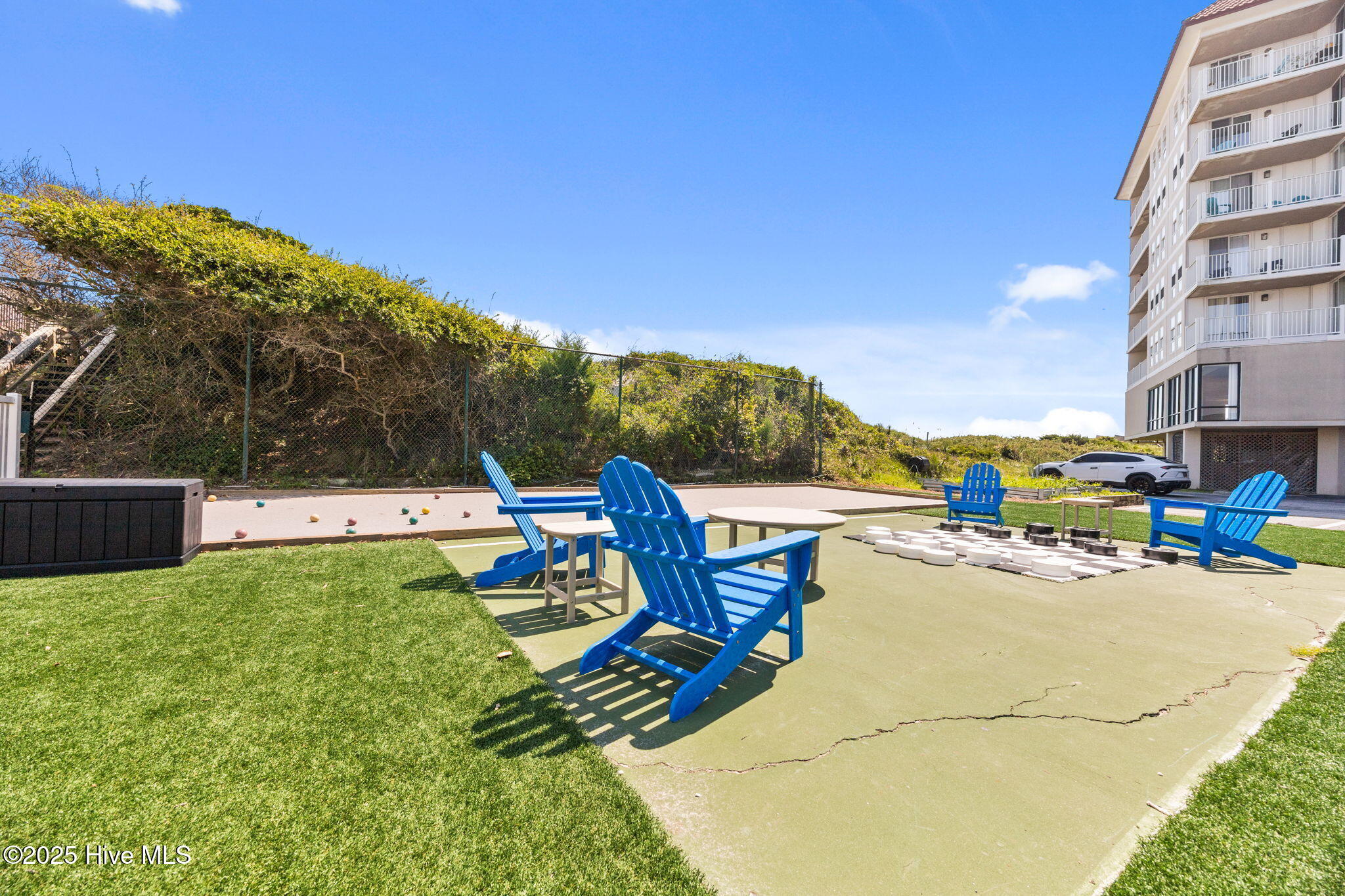 2000 New River Inlet Road, 2206