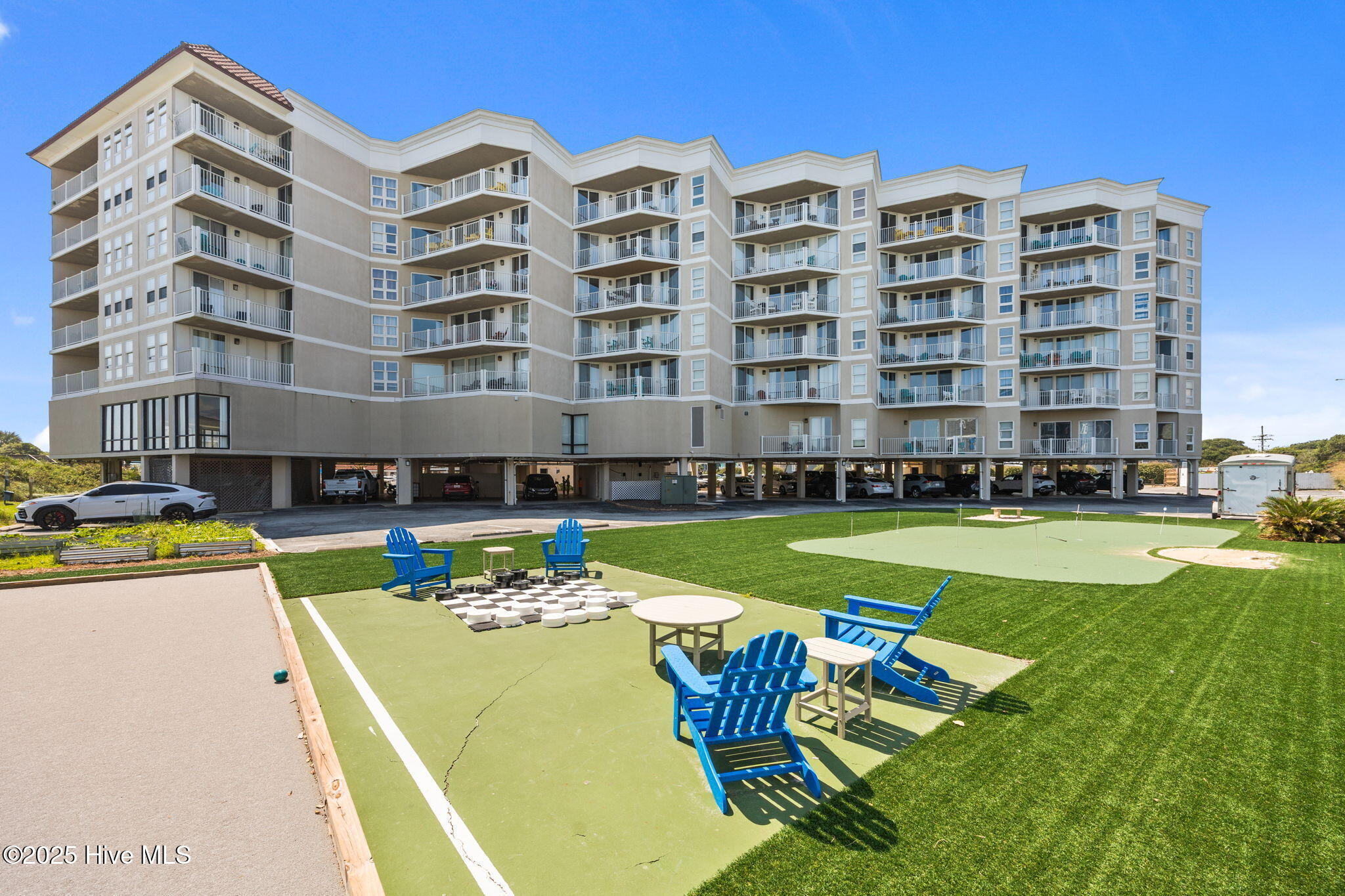 2000 New River Inlet Road, 2206