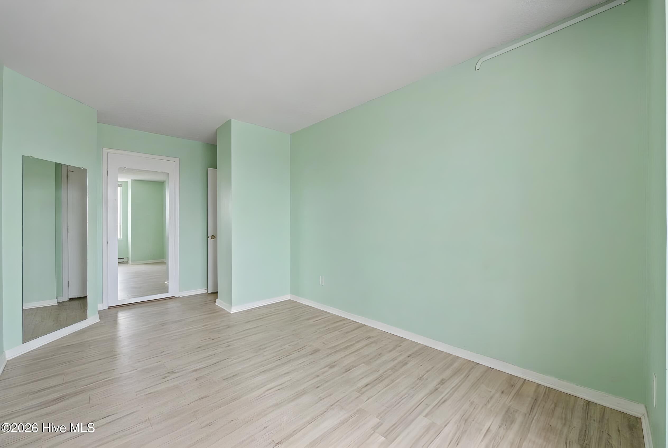 2000 New River Inlet Road, 2206