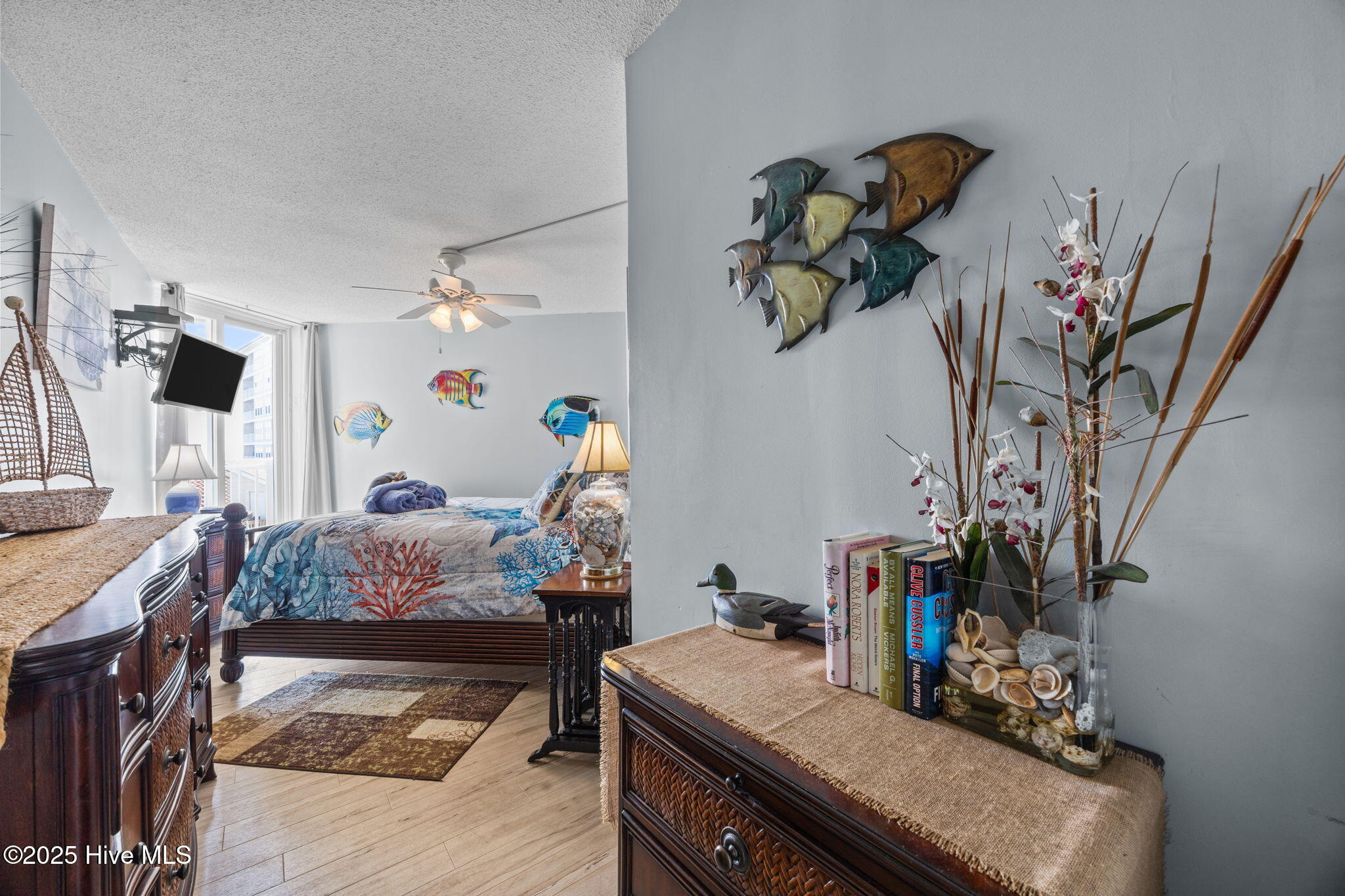 2000 New River Inlet Road, 2206