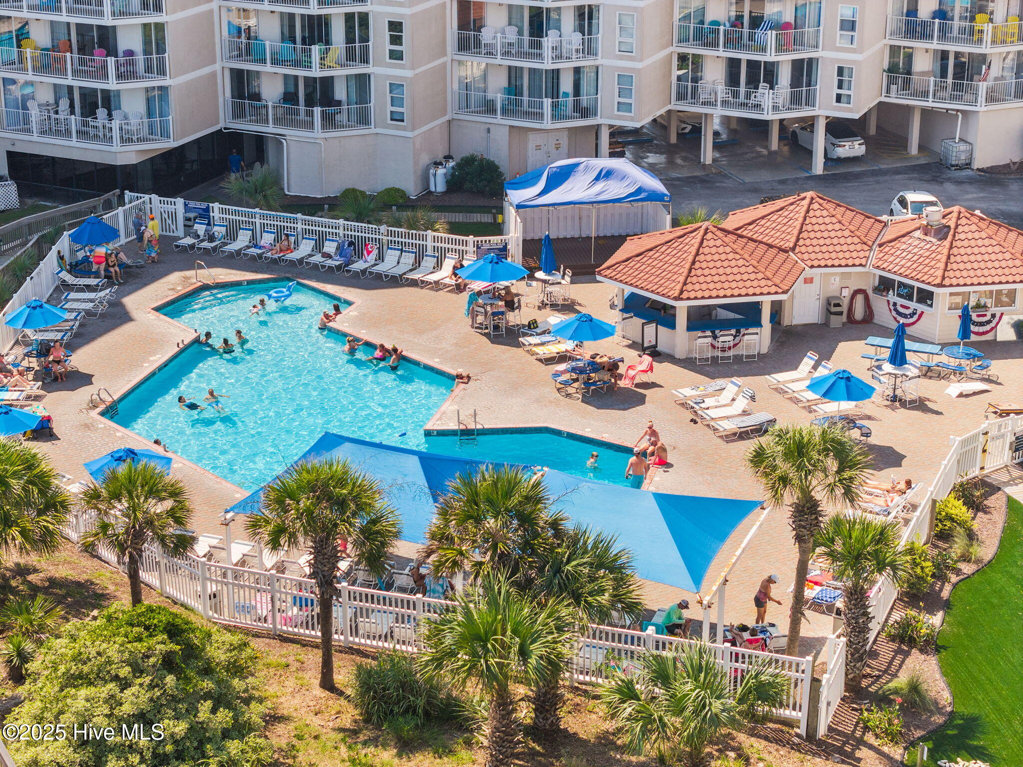 2000 New River Inlet Road, 2206