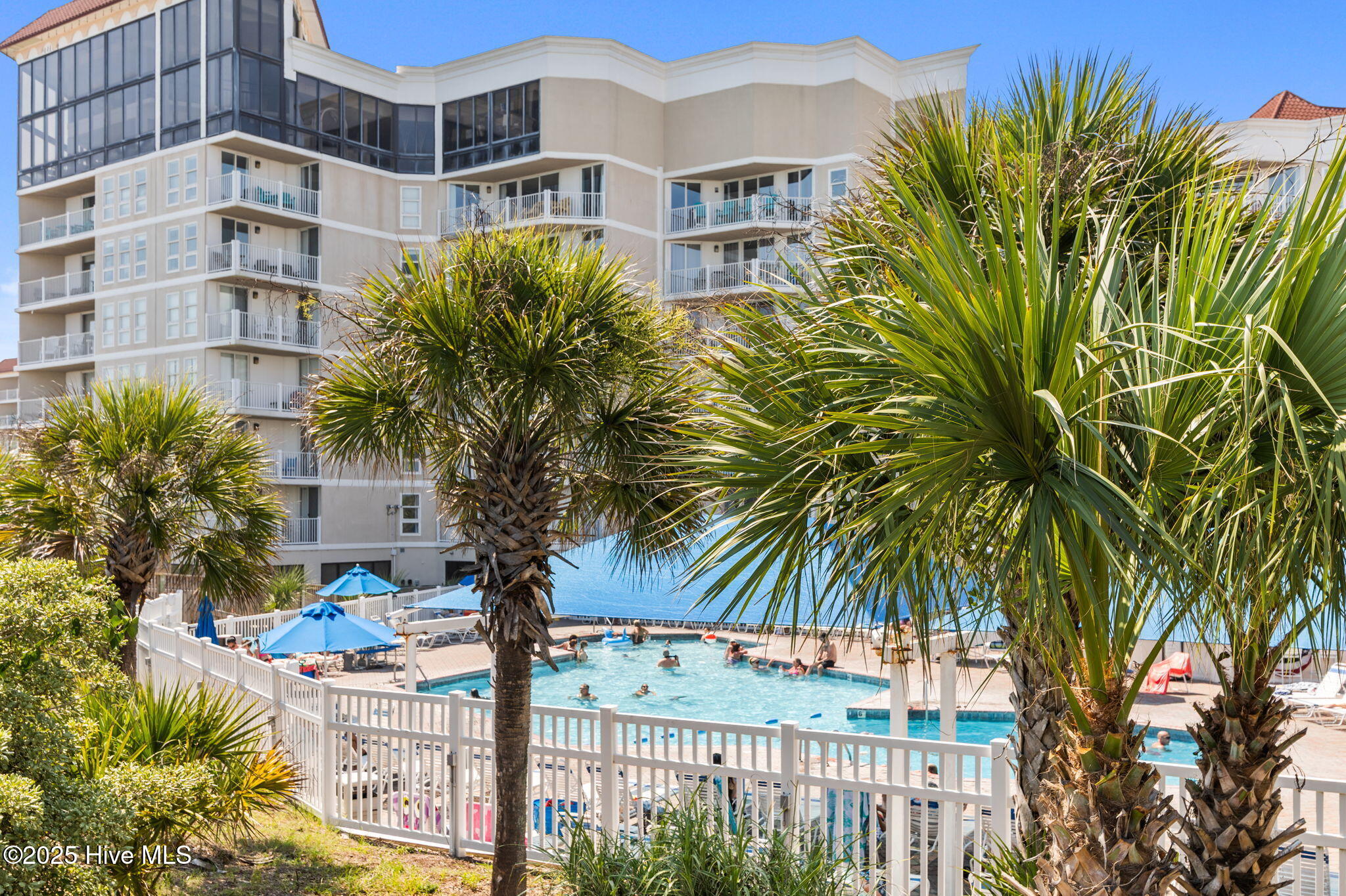 2000 New River Inlet Road, 2206
