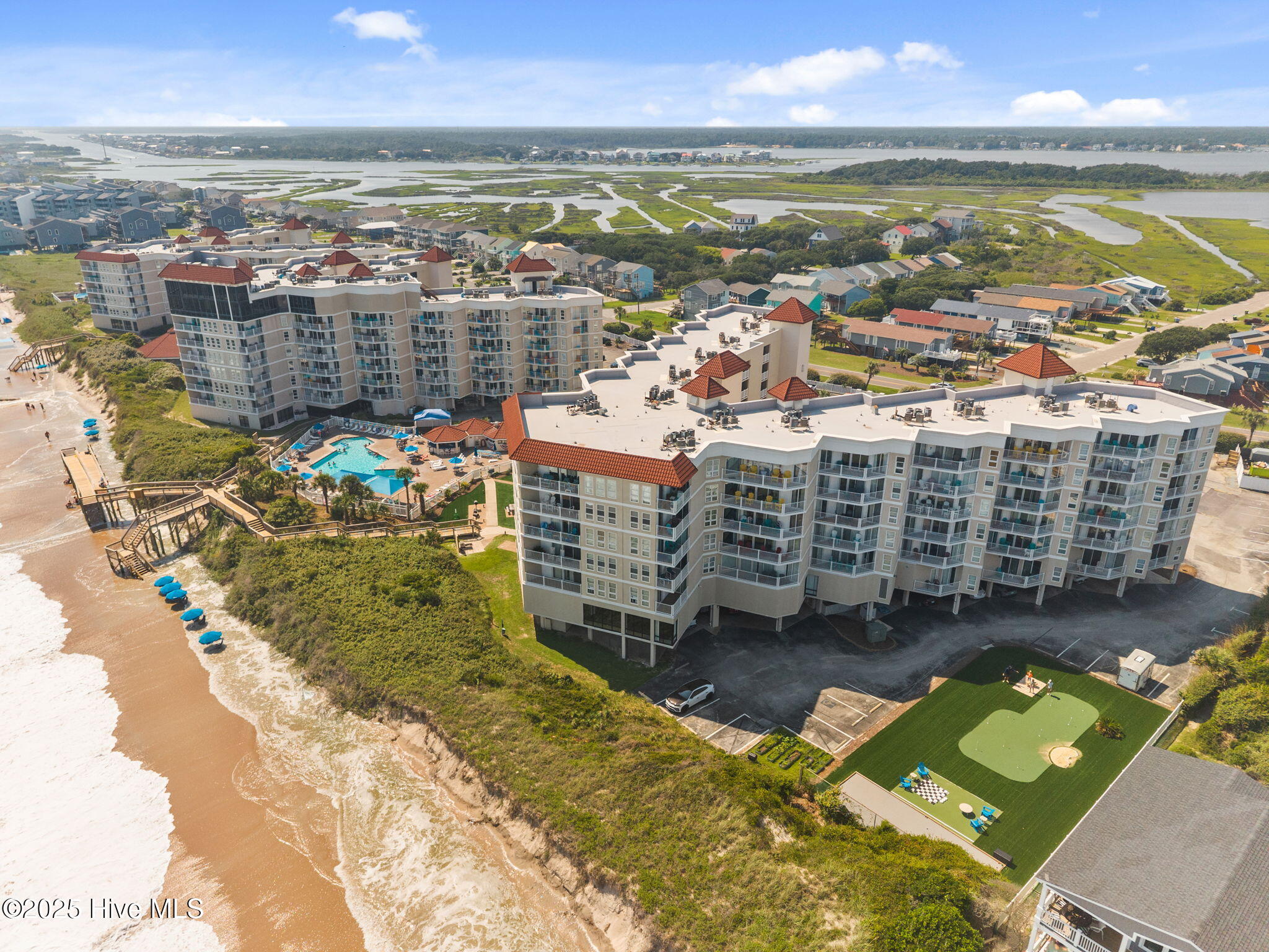 2000 New River Inlet Road, 2206