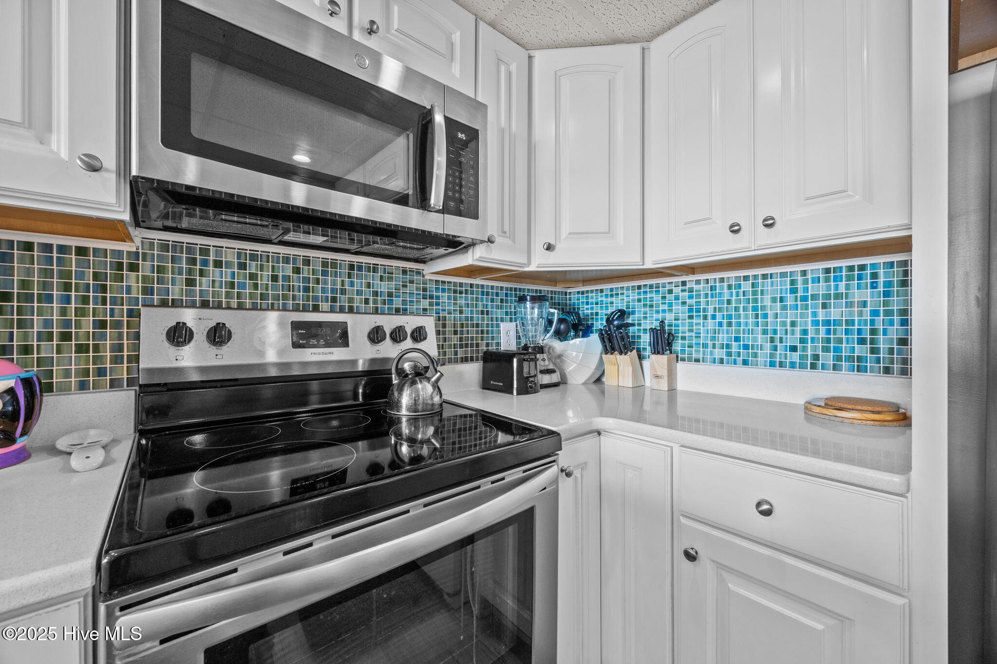 2000 New River Inlet Road, 2206