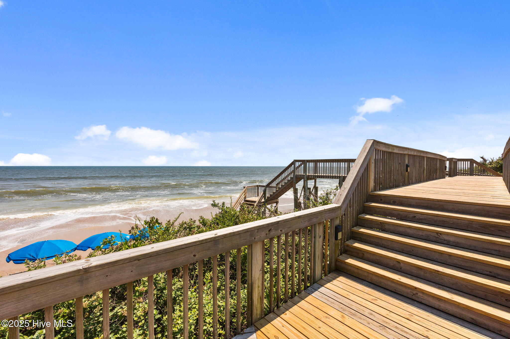 2000 New River Inlet Road, 2206