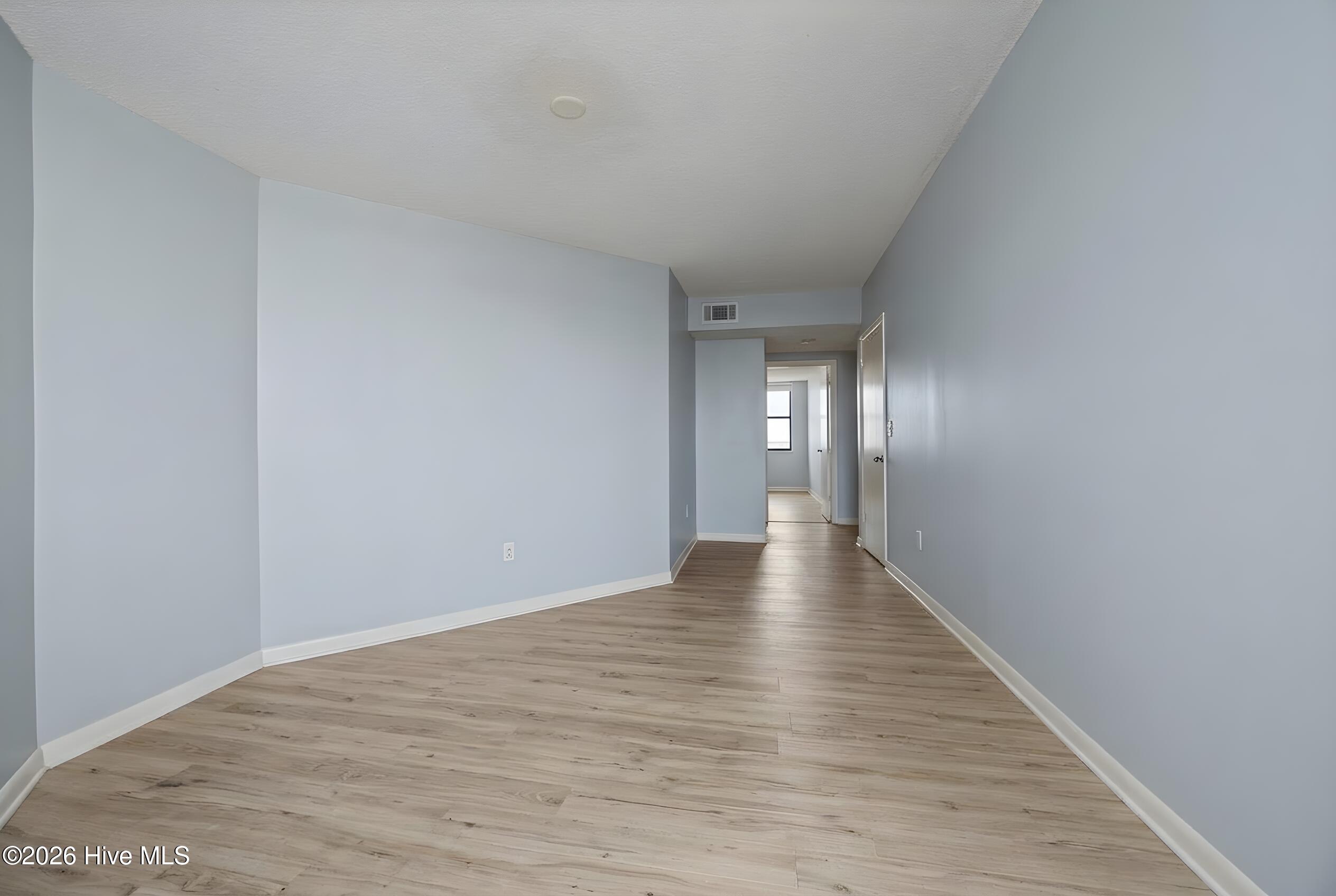 2000 New River Inlet Road, 2206