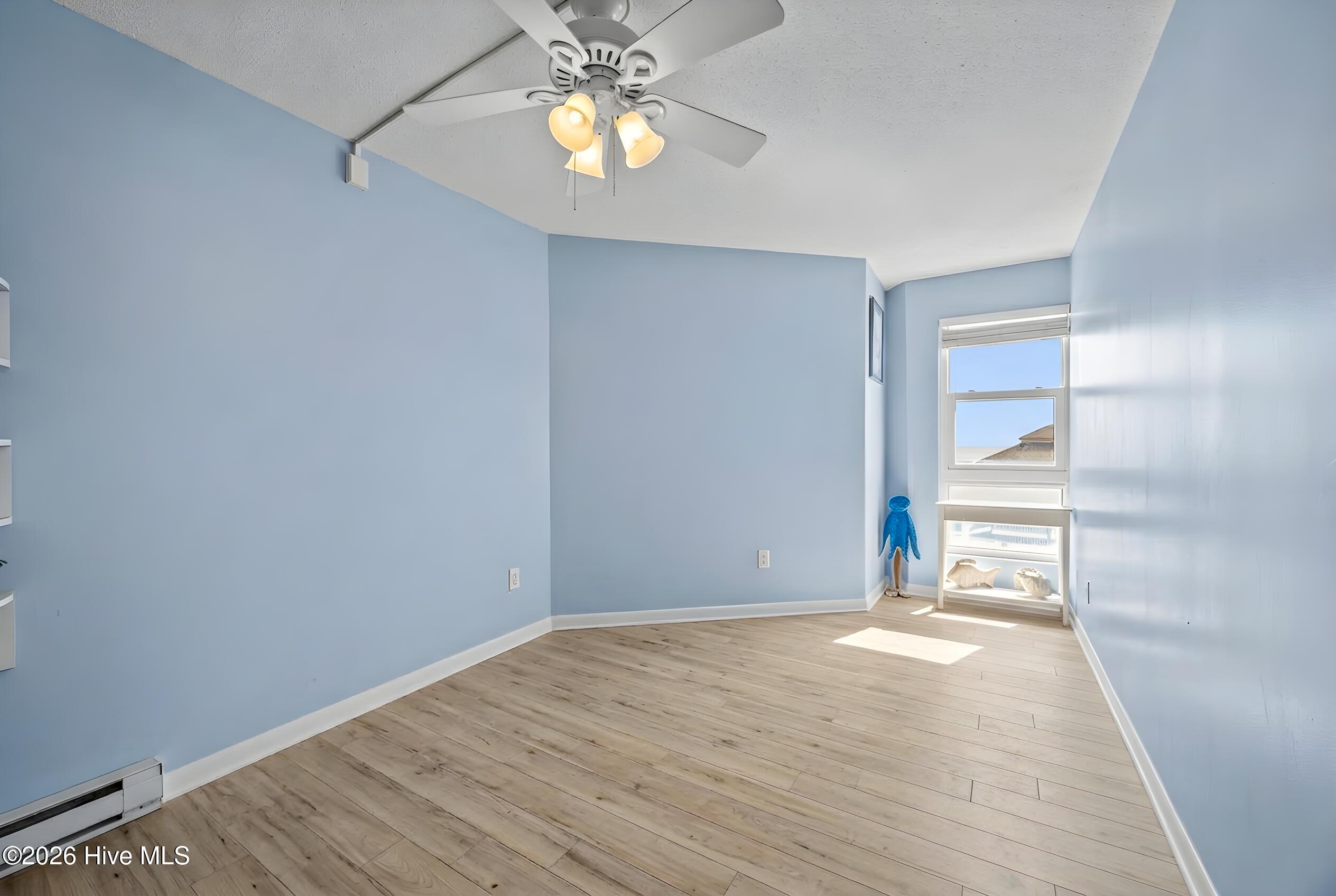 2000 New River Inlet Road, 2206