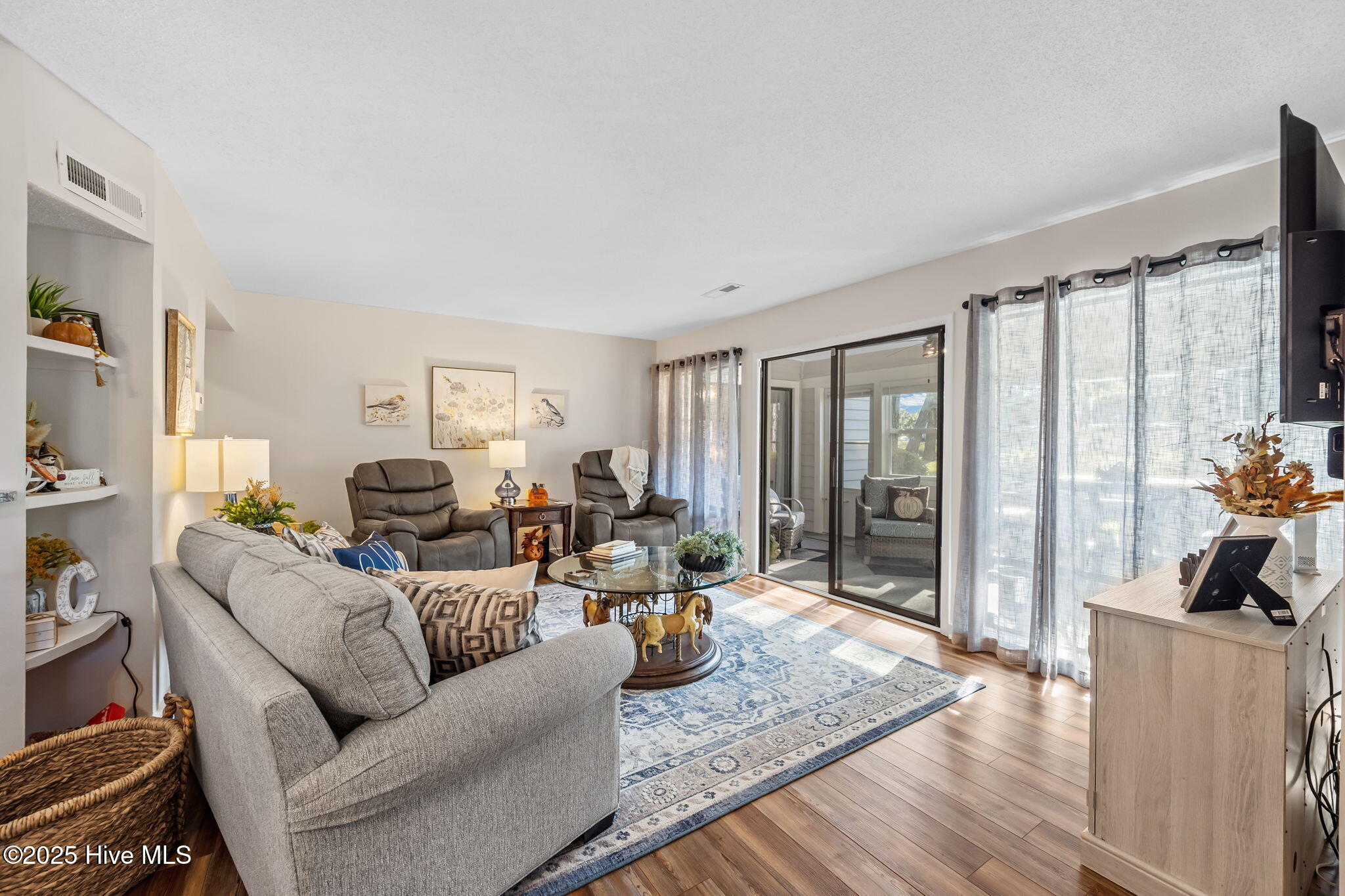 724 Azalea Drive, 439, Hampstead Unit: 439