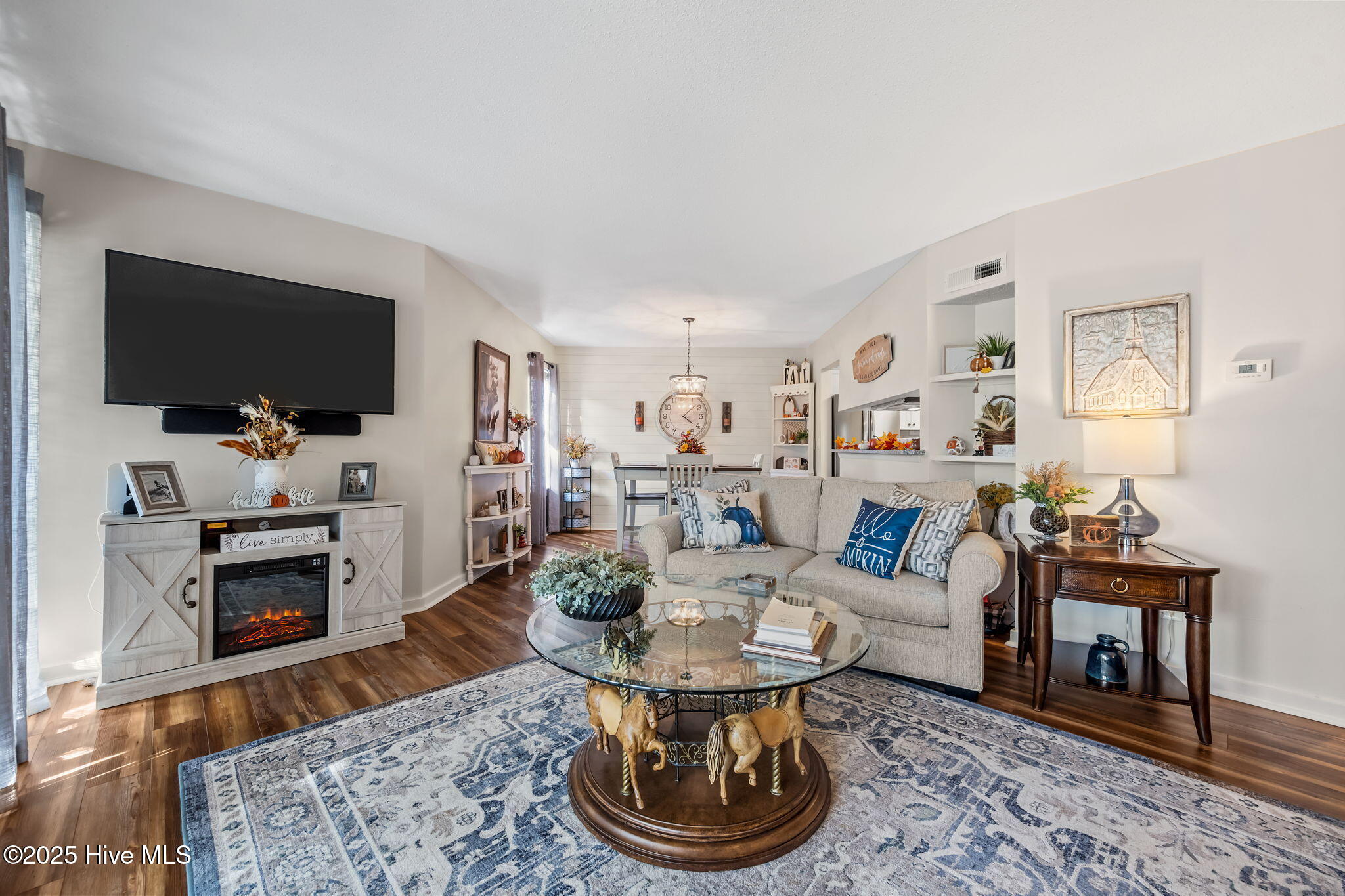 724 Azalea Drive, 439, Hampstead Unit: 439