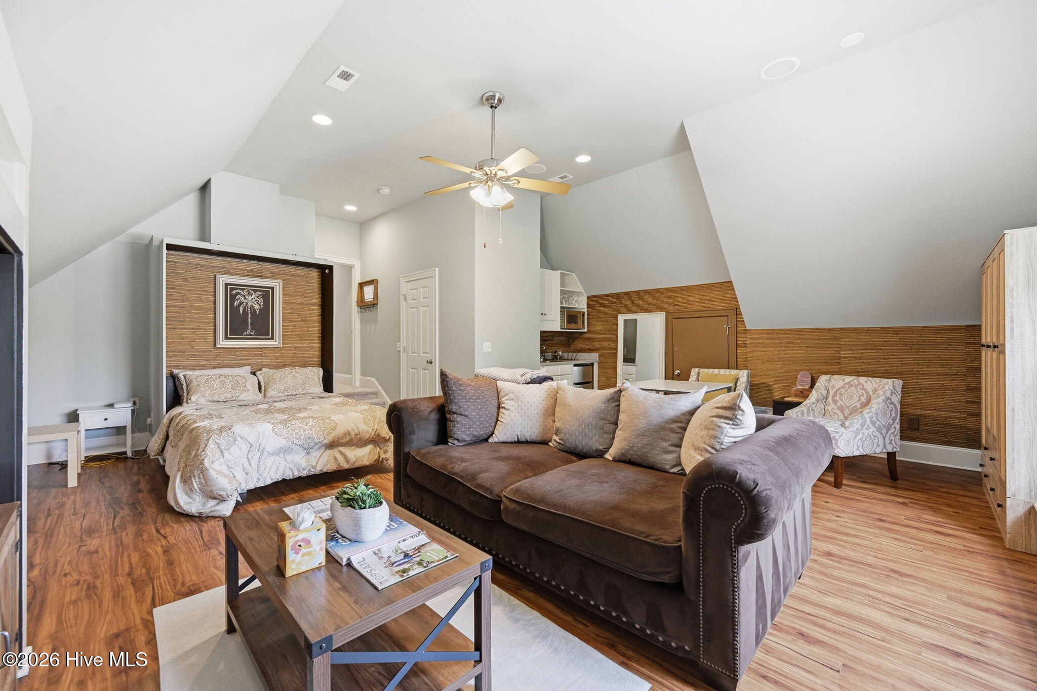 102 N Stargazer Court
