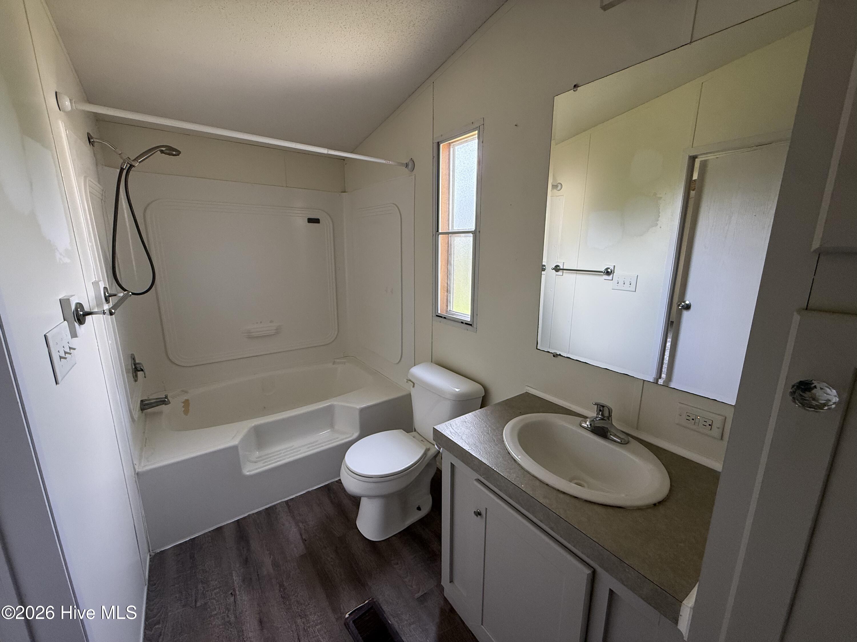 907 Kontiki Court