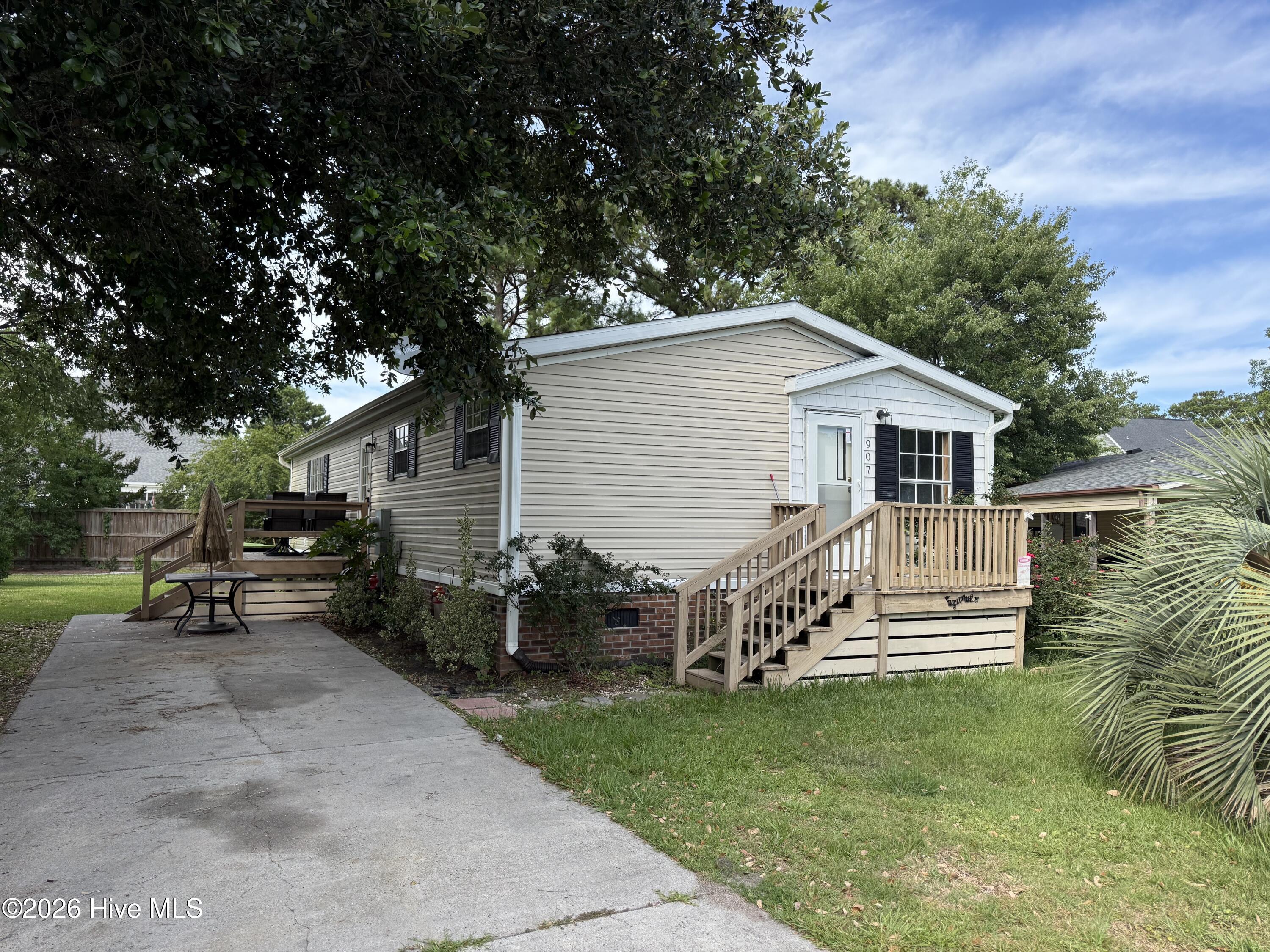 907 Kontiki Court