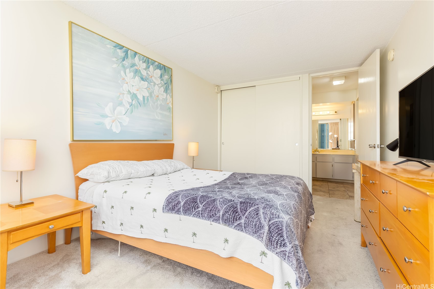 411 Hobron Lane 703