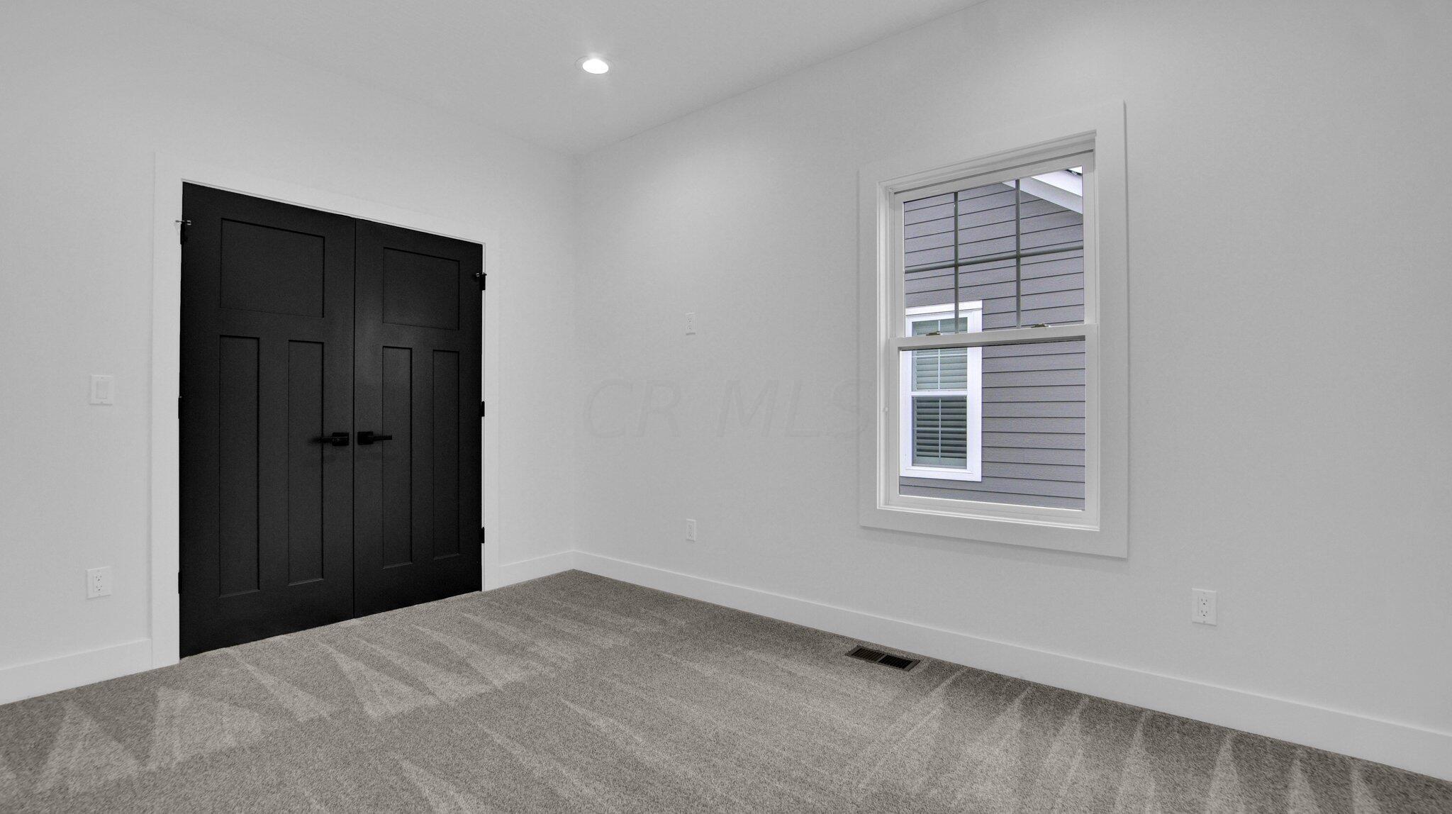 1884 Poplar Place