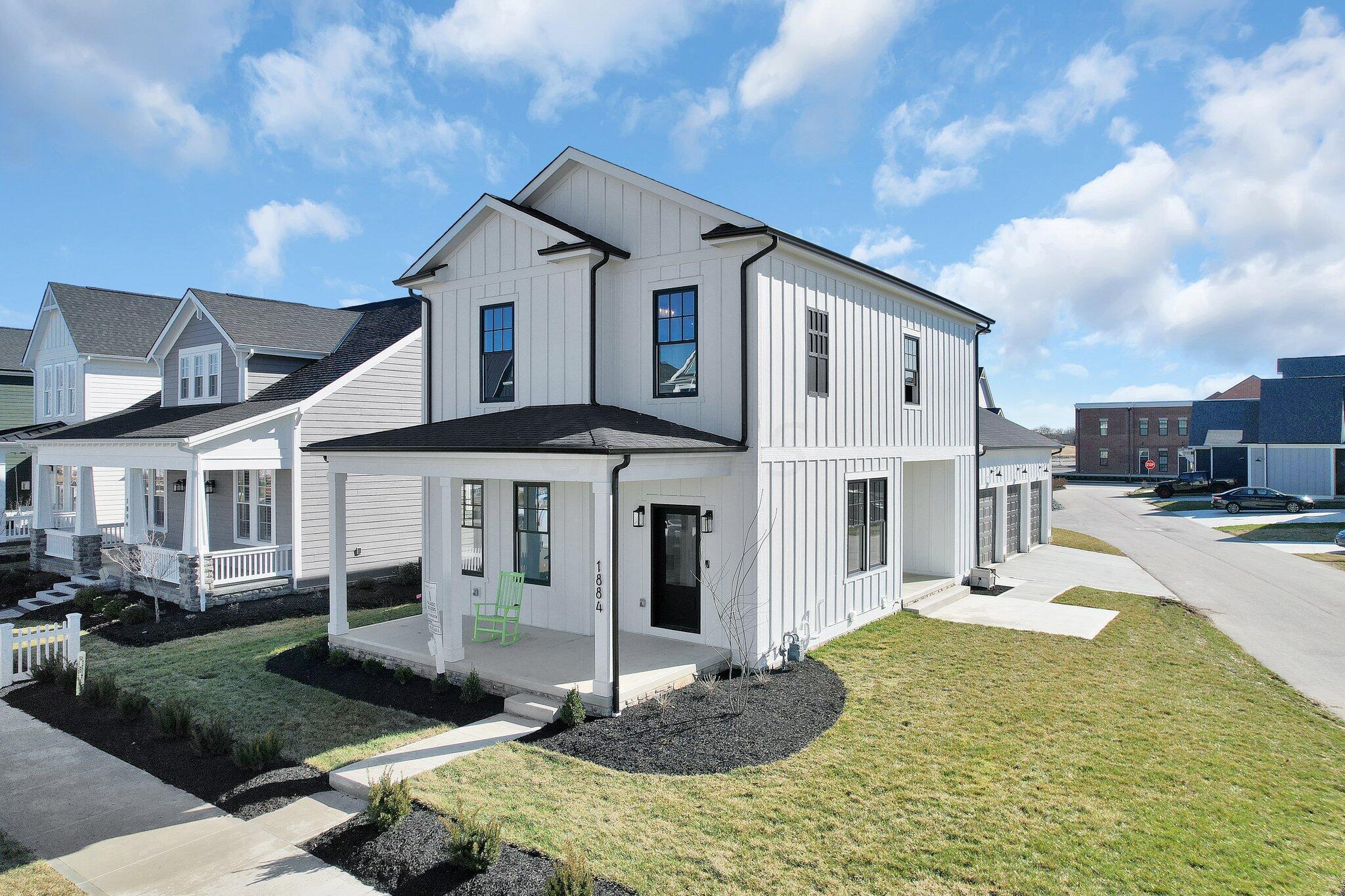 1884 Poplar Place