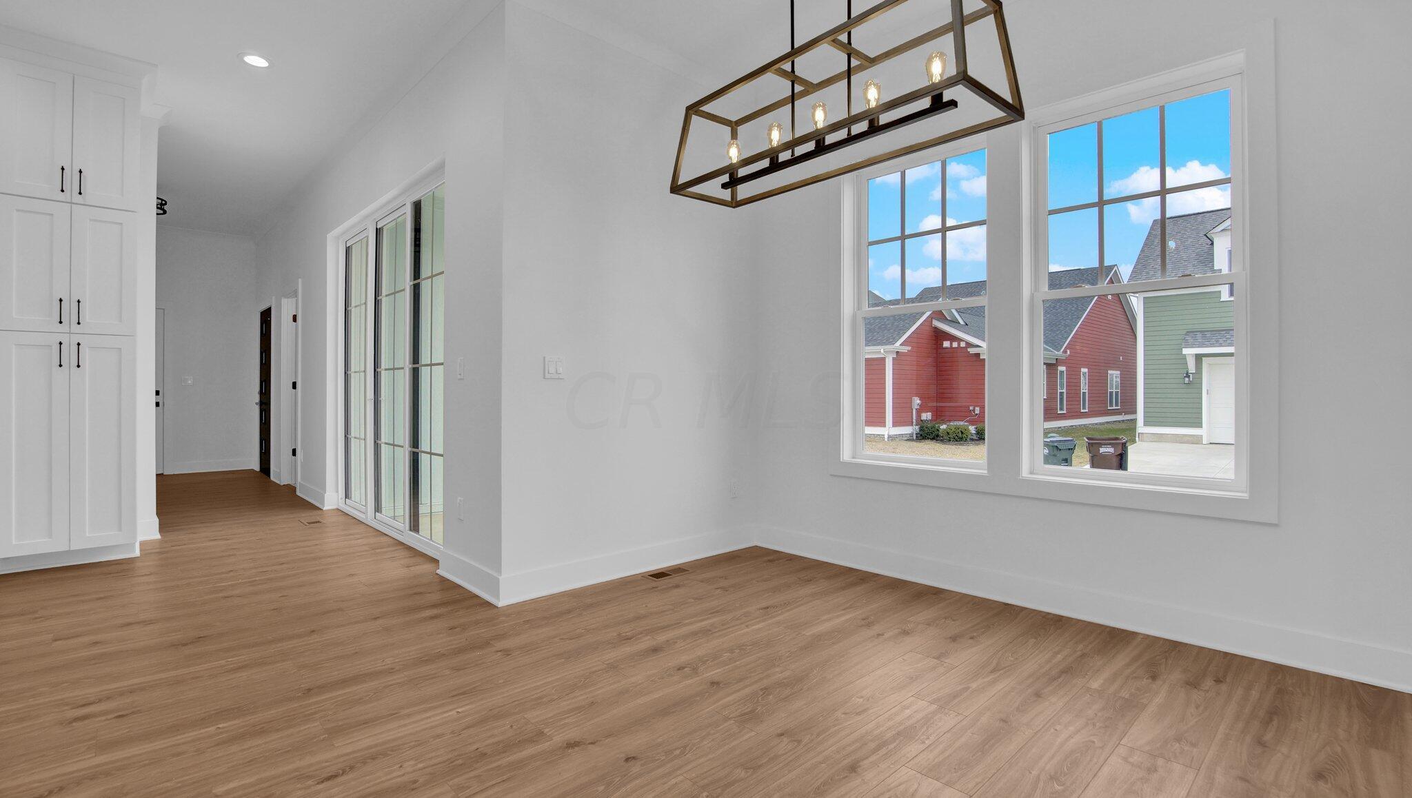 1884 Poplar Place