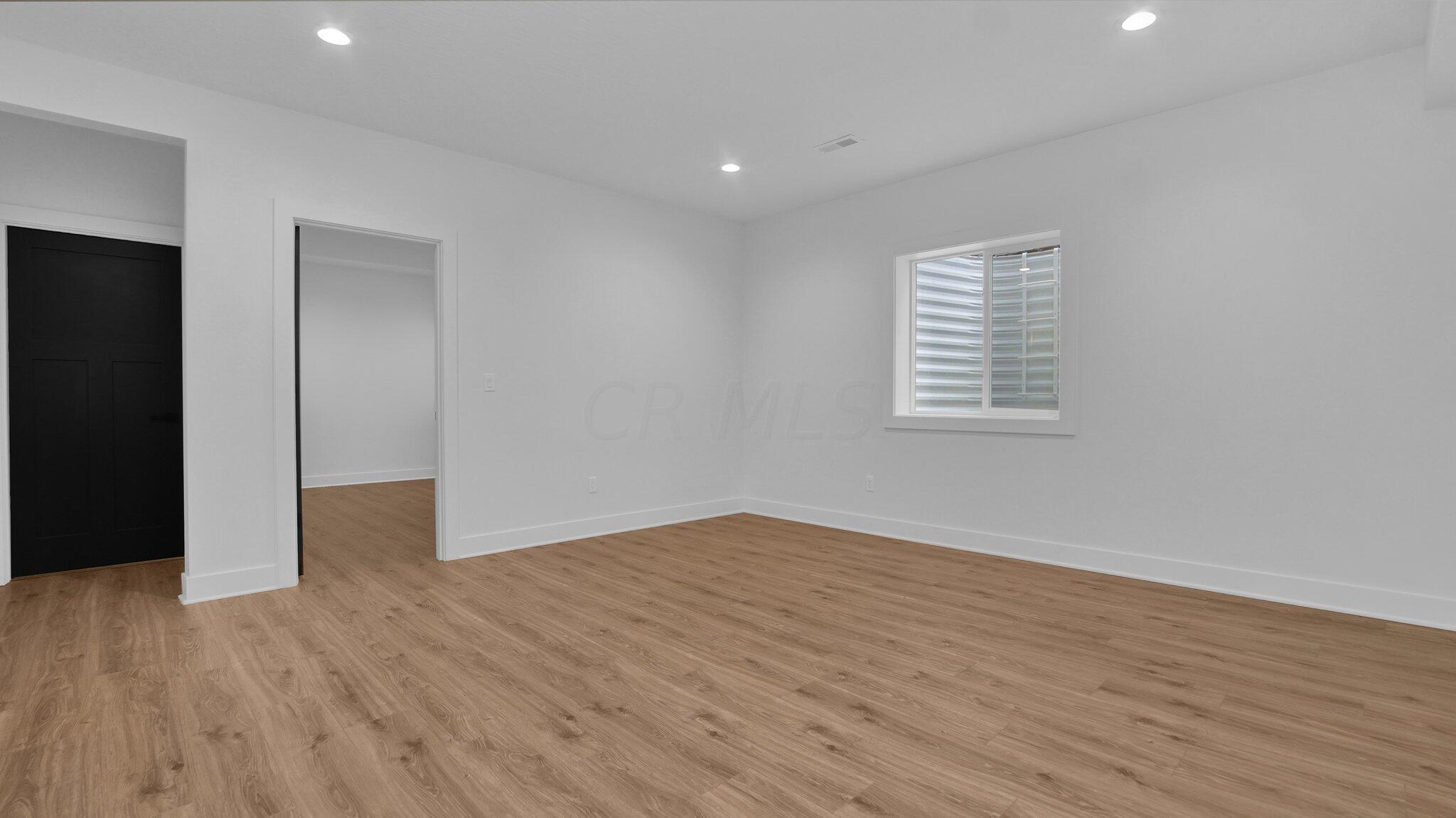 1884 Poplar Place