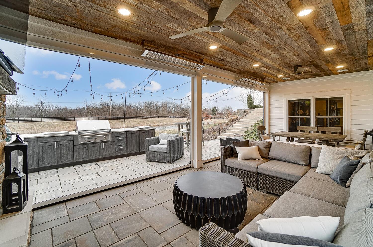 10805 Arrowwood Drive