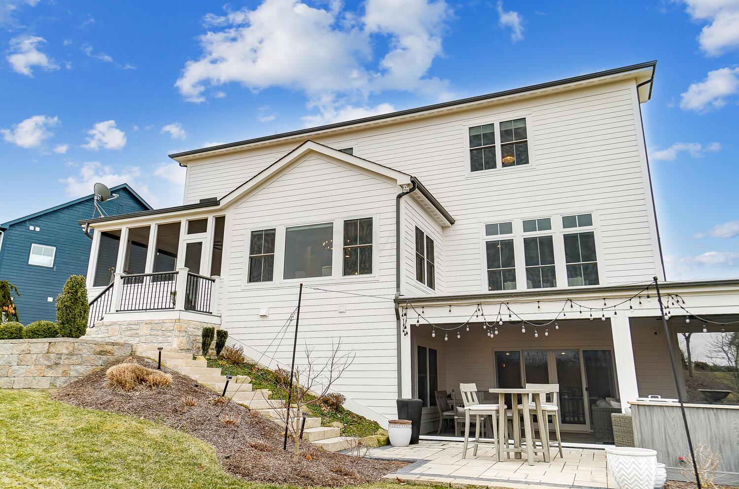 10805 Arrowwood Drive