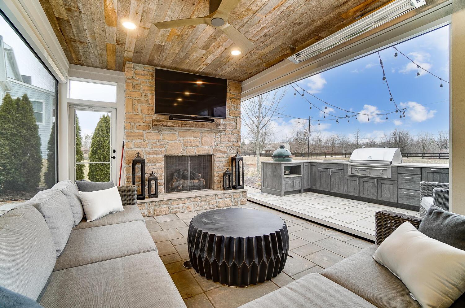 10805 Arrowwood Drive