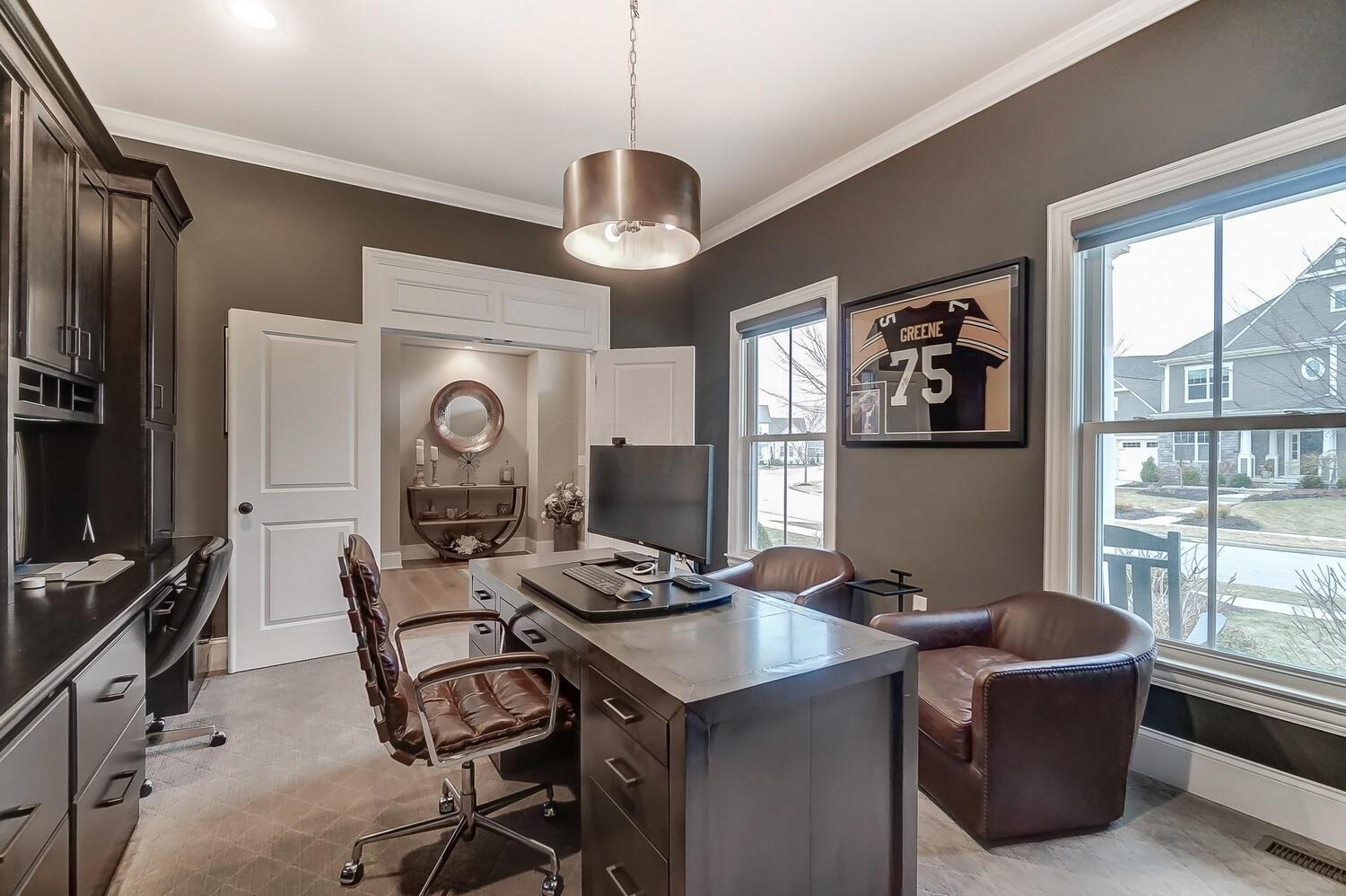 10805 Arrowwood Drive